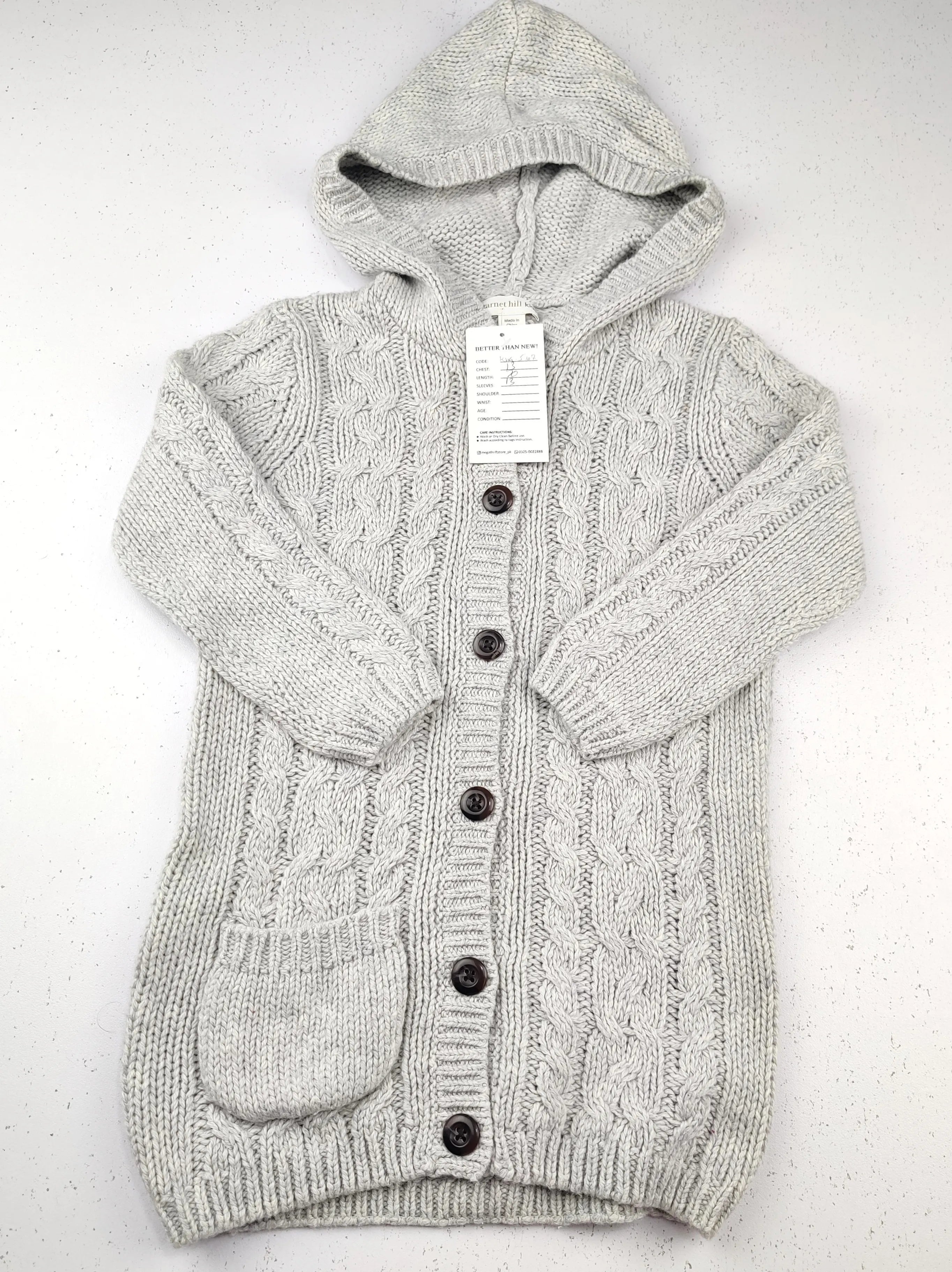 Buy online pre-used pre-loved 100% authentic & Original branded Garnet Hill Kids (KWG-5107) available in Pakistan. Top international brands avilable.