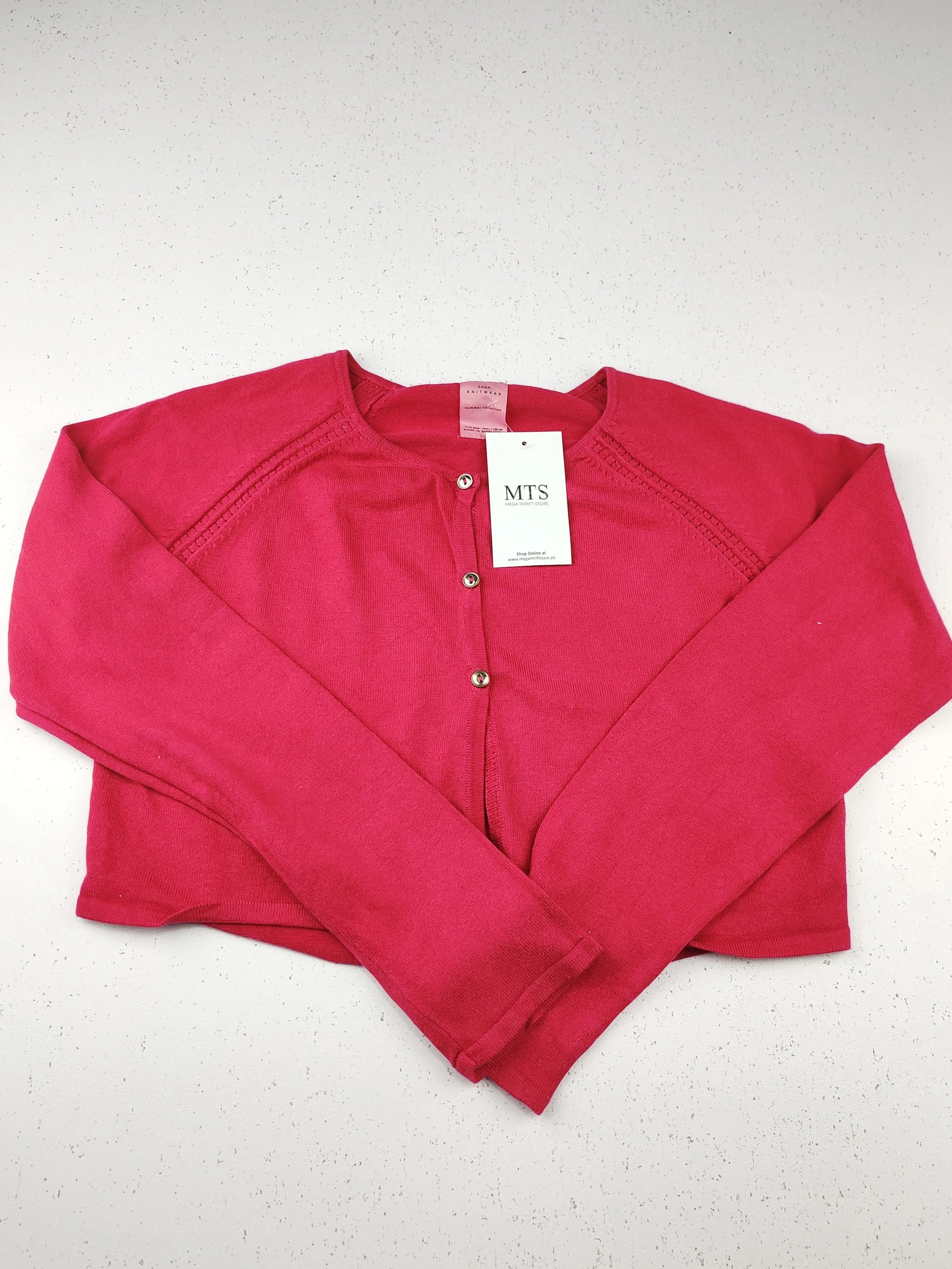 Buy online pre-used pre-loved 100% authentic & Original branded Zara (KWG-5125) available in Pakistan. Top international brands avilable.