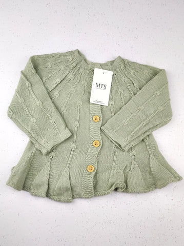 Buy online pre-used pre-loved 100% authentic & Original branded Unknown Brand (KWG-5136) available in Pakistan. Top international brands avilable.