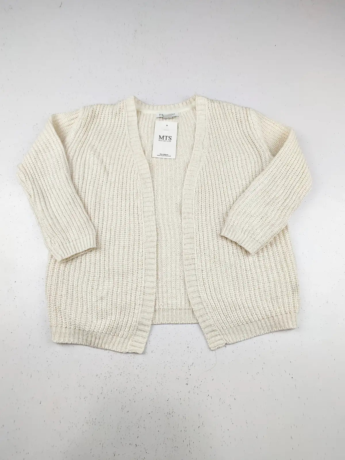 Buy online pre-used pre-loved 100% authentic & Original branded Primark (KWG-5172) available in Pakistan. Top international brands avilable.