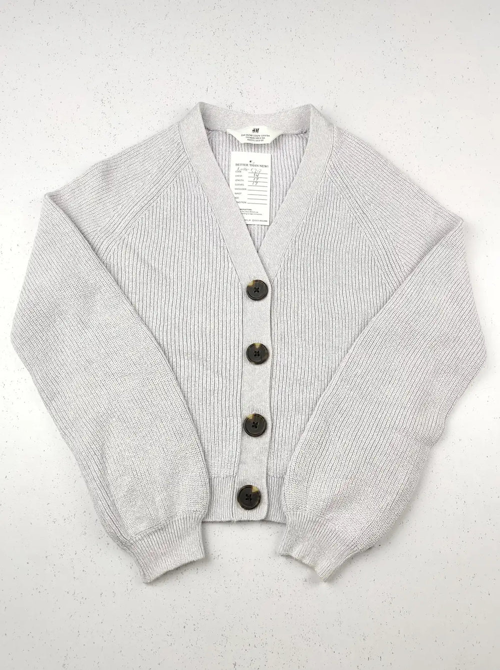 Buy online pre-used pre-loved 100% authentic & Original branded H&M (KWG-5213) available in Pakistan. Top international brands avilable.