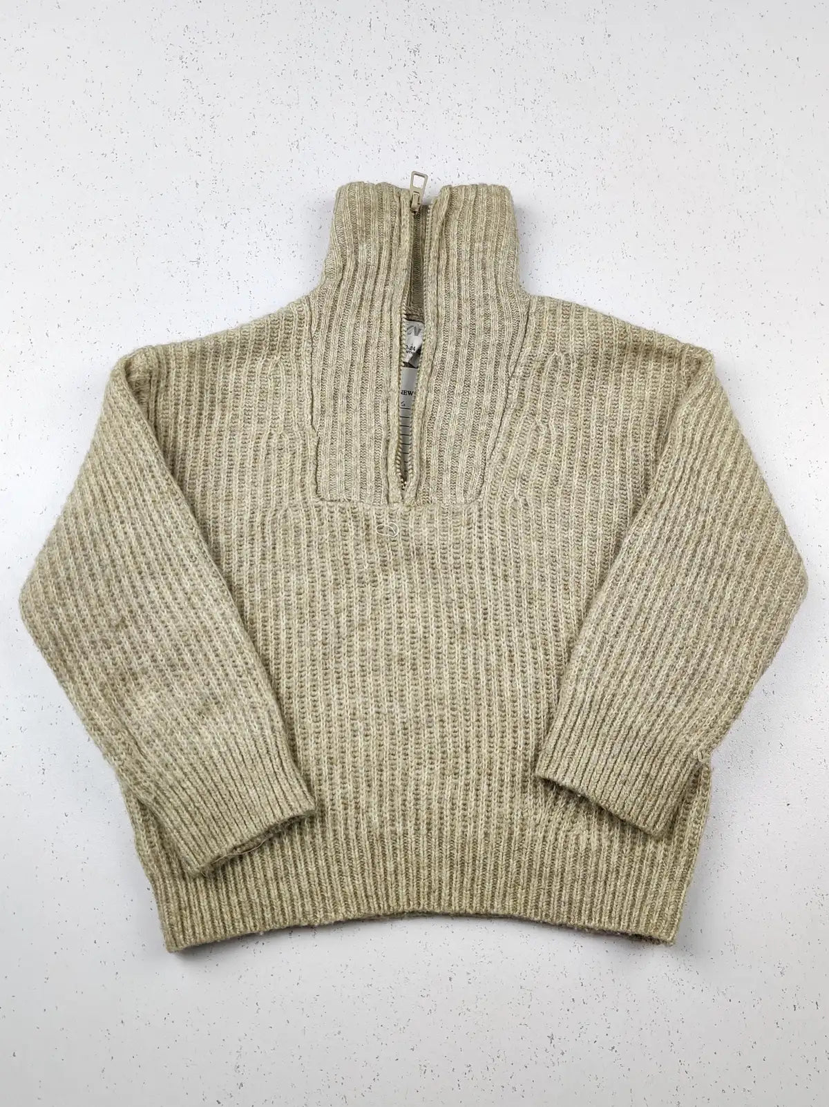 Buy online pre-used pre-loved 100% authentic & Original branded Zara (KWG-5366) available in Pakistan. Top international brands avilable.