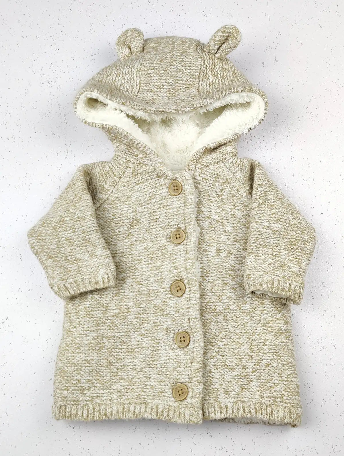 Buy online pre-used pre-loved 100% authentic & Original branded Fred & Flo (KWG-5531) available in Pakistan. Top international brands avilable.