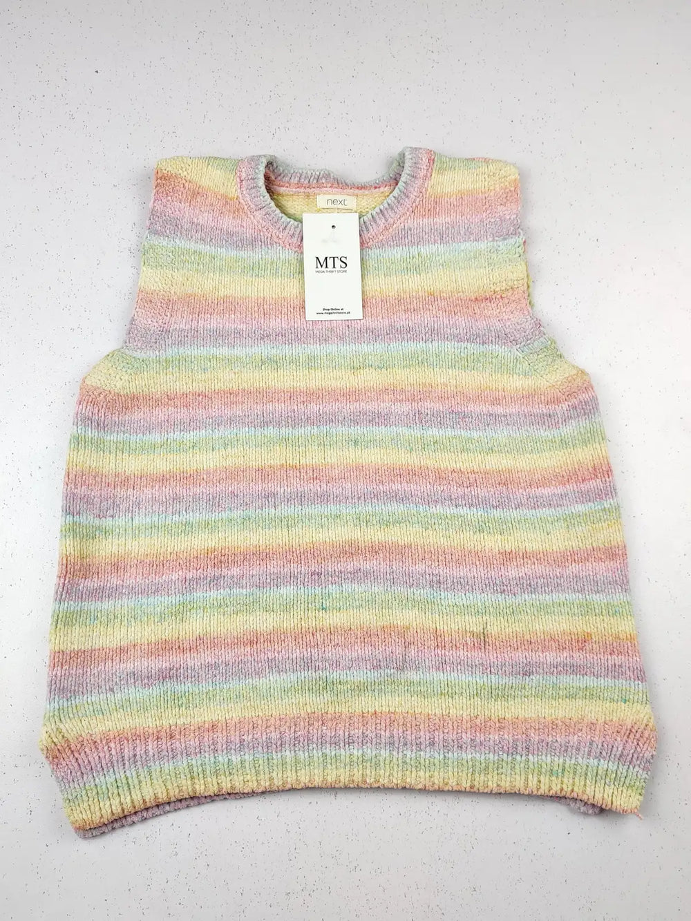 Buy online pre-used pre-loved 100% authentic & Original branded Next (KWG-5545) available in Pakistan. Top international brands avilable.