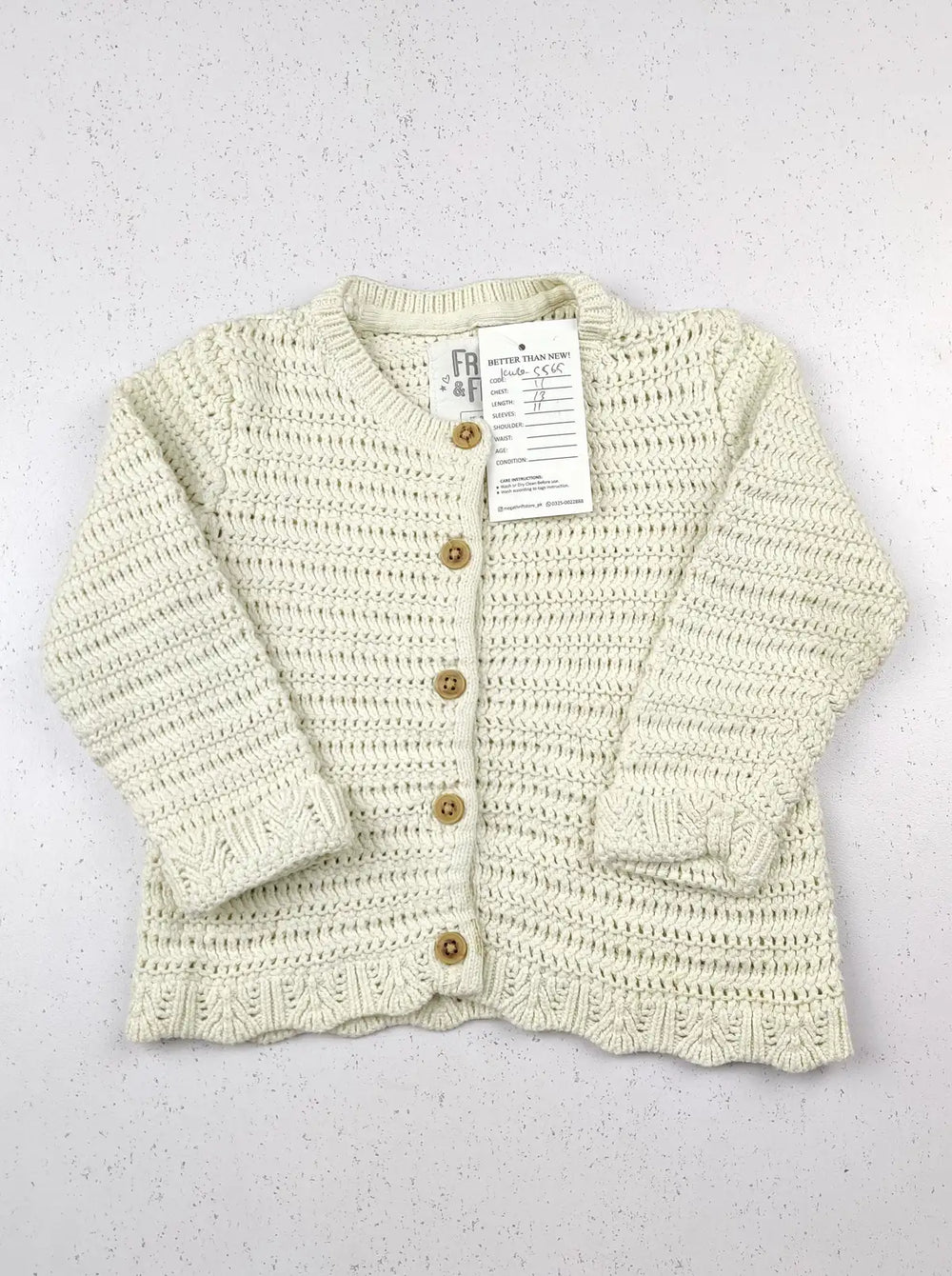 Buy online pre-used pre-loved 100% authentic & Original branded Fred & Flo (KWG-5565) available in Pakistan. Top international brands avilable.