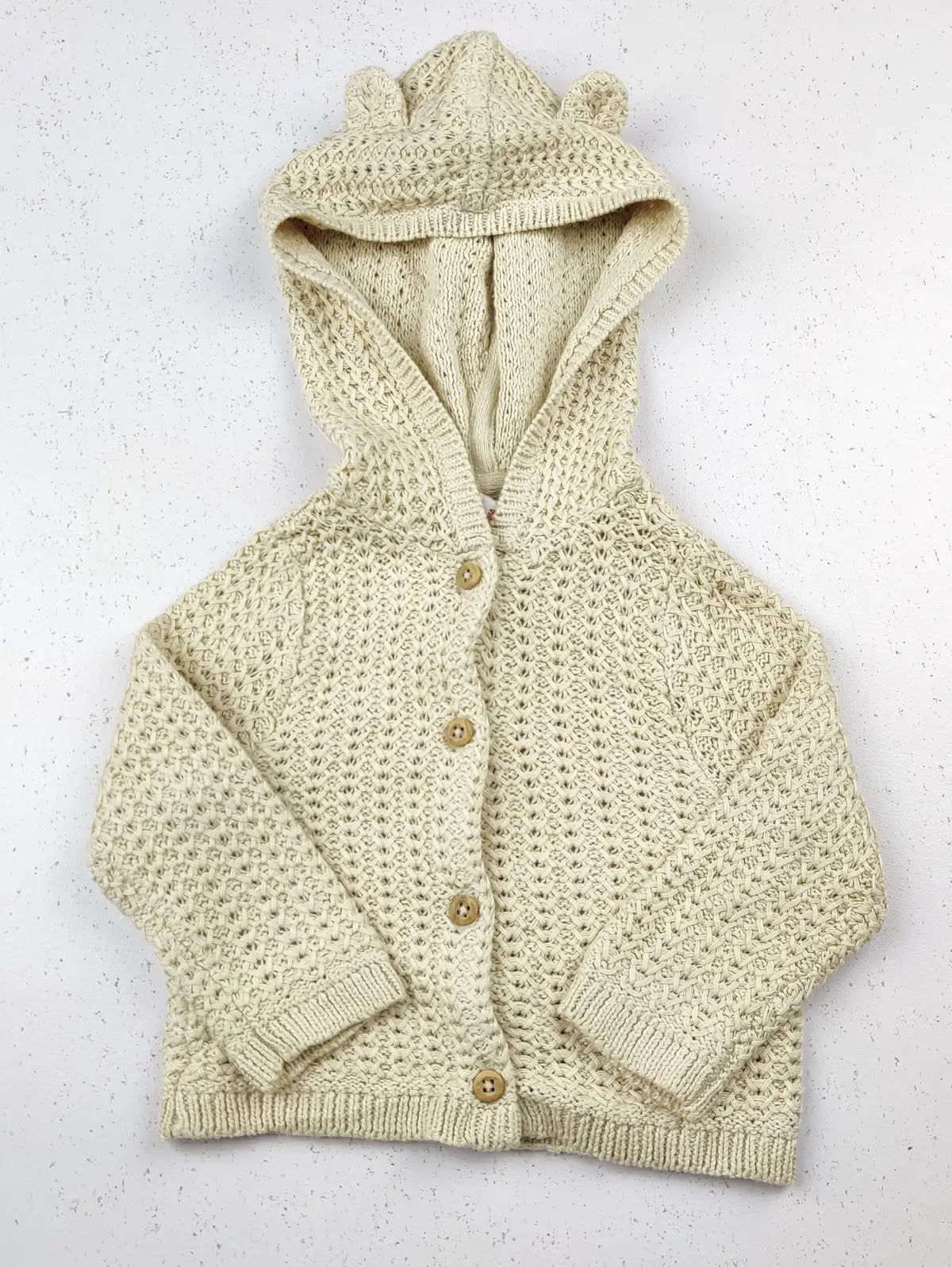 Buy online pre-used pre-loved 100% authentic & Original branded Tommy Bahama (KWG-5656) available in Pakistan. Top international brands avilable.