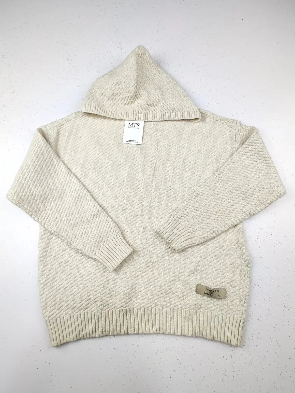 Buy online pre-used pre-loved 100% authentic & Original branded Shein (KWG-5810) available in Pakistan. Top international brands avilable.