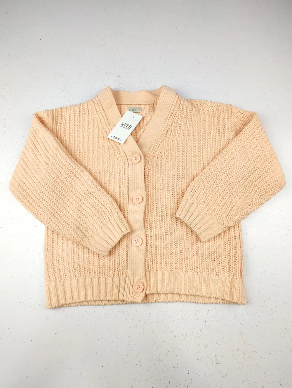 Buy online pre-used pre-loved 100% authentic & Original branded F&F (KWG-5831) available in Pakistan. Top international brands avilable.