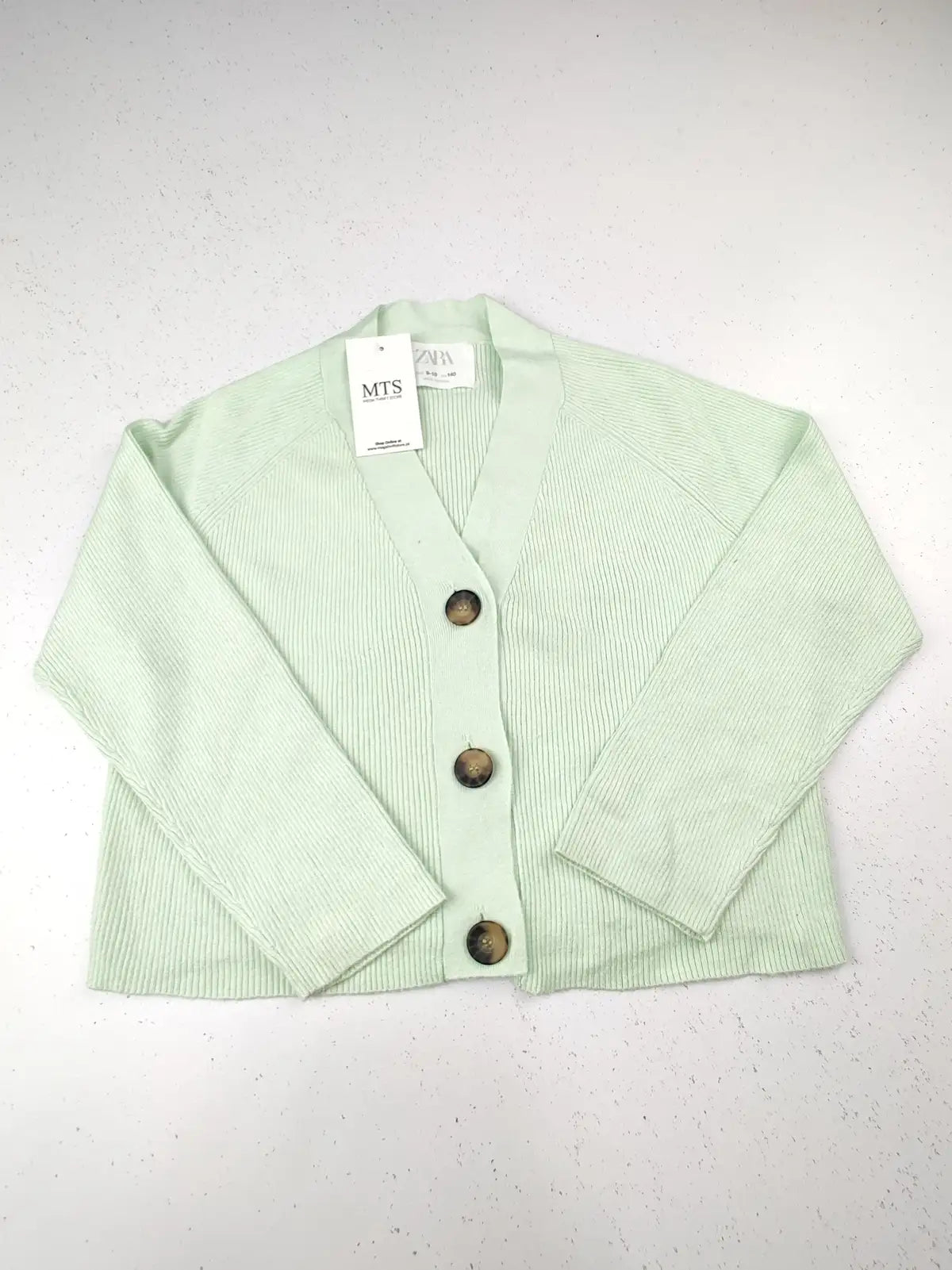 Buy online pre-used pre-loved 100% authentic & Original branded Zara (KWG-5853) available in Pakistan. Top international brands avilable.