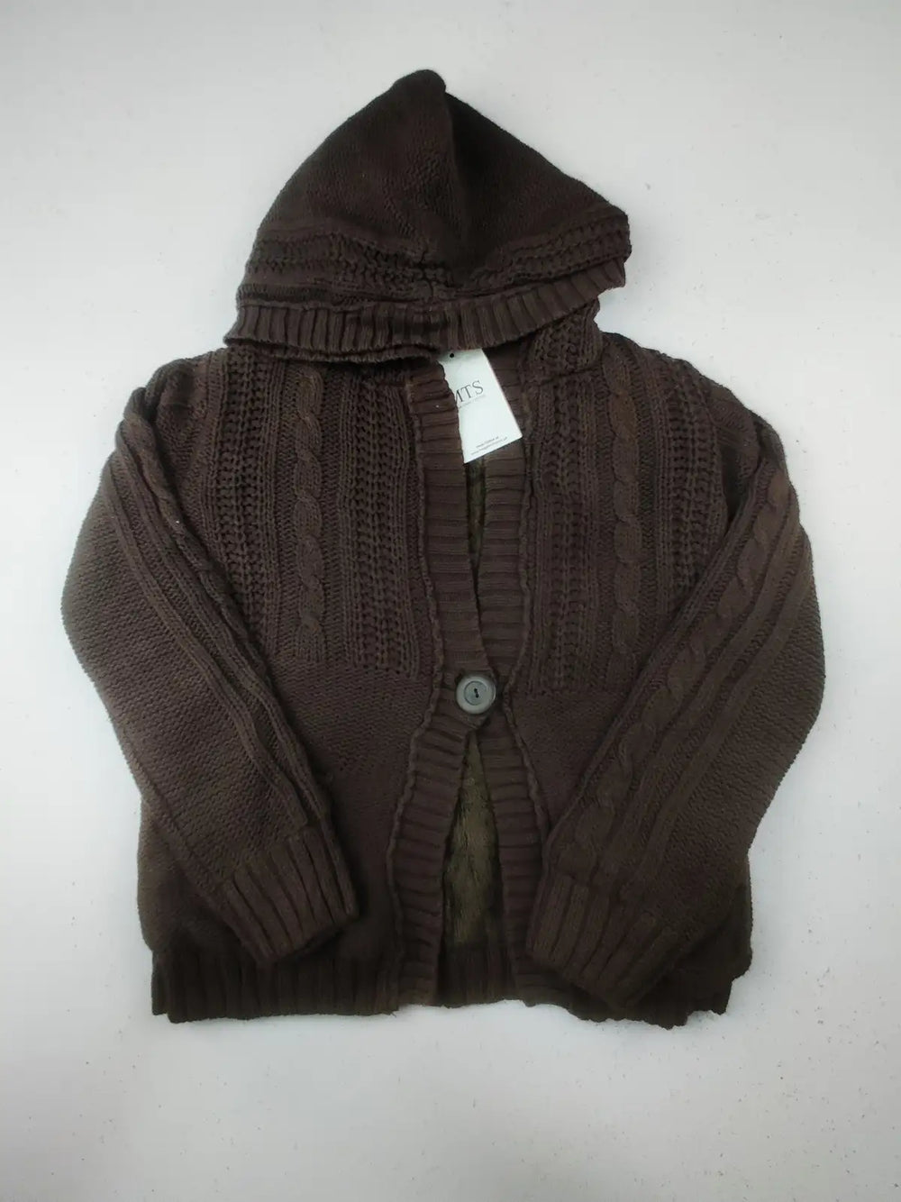 Buy online pre-used pre-loved 100% authentic & Original branded Cq (KWG-6308) available in Pakistan. Top international brands avilable.