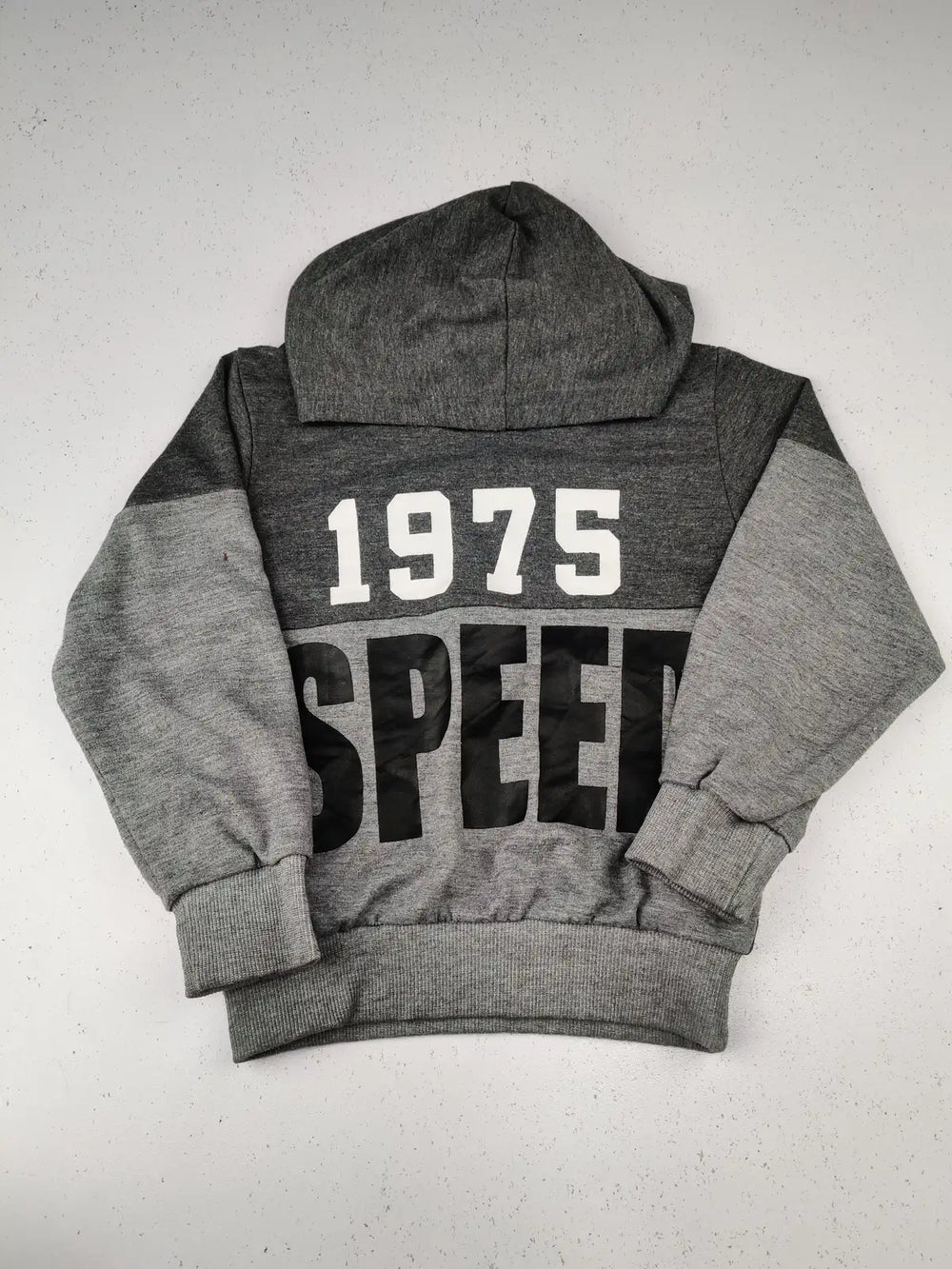 Buy online pre-used pre-loved 100% authentic & Original branded Angles (KWG-6372) available in Pakistan. Top international brands avilable.