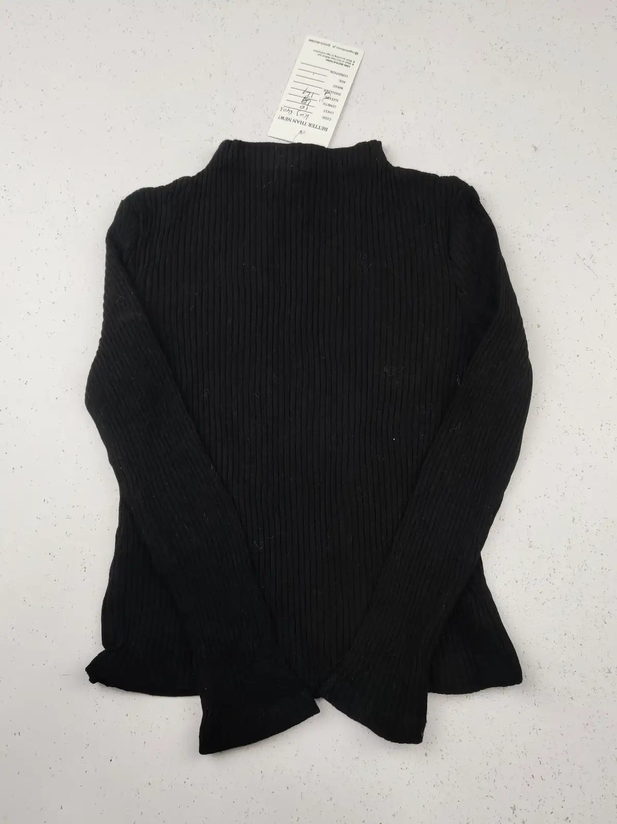 Buy online pre-used pre-loved 100% authentic & Original branded Unknown Brand (KWG-6404) available in Pakistan. Top international brands avilable.