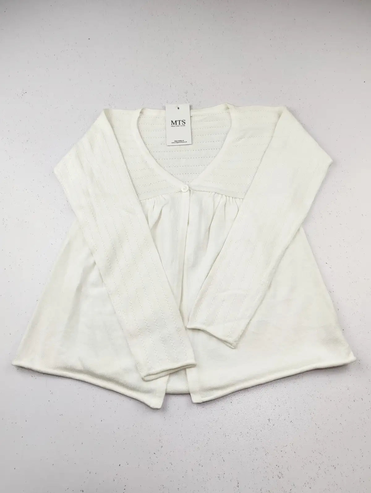 Buy online pre-used pre-loved 100% authentic & Original branded Dunnes Stores (KWG-6464) available in Pakistan. Top international brands avilable.