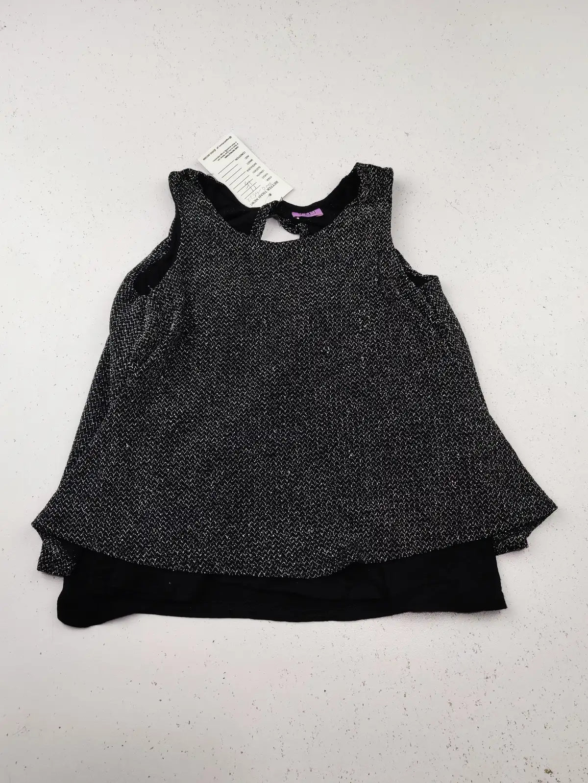 Buy online pre-used pre-loved 100% authentic & Original branded F&F (KWG-6522) available in Pakistan. Top international brands avilable.