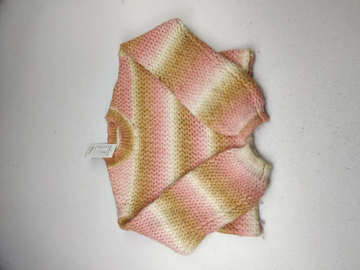 Buy online pre-used pre-loved 100% authentic & Original branded Zara (KWG-6649) available in Pakistan. Top international brands avilable.