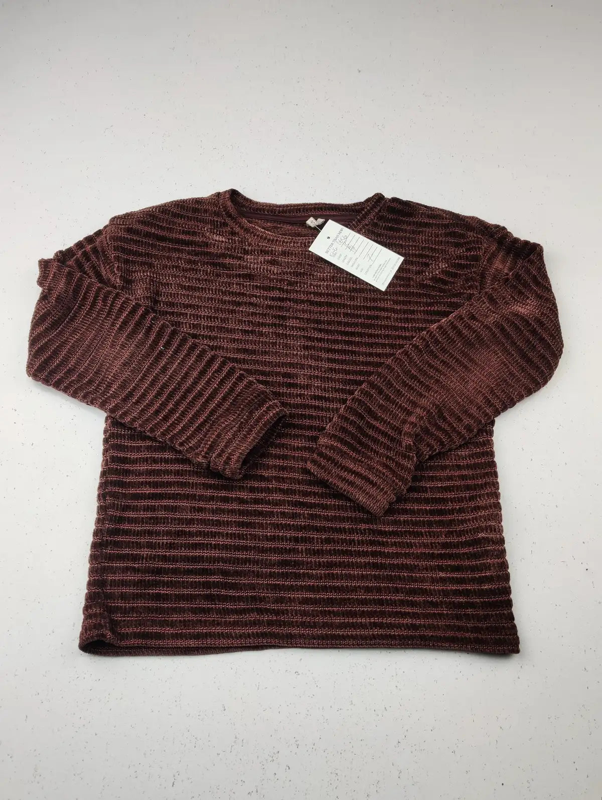 Buy online pre-used pre-loved 100% authentic & Original branded Only (KWG-6656) available in Pakistan. Top international brands avilable.