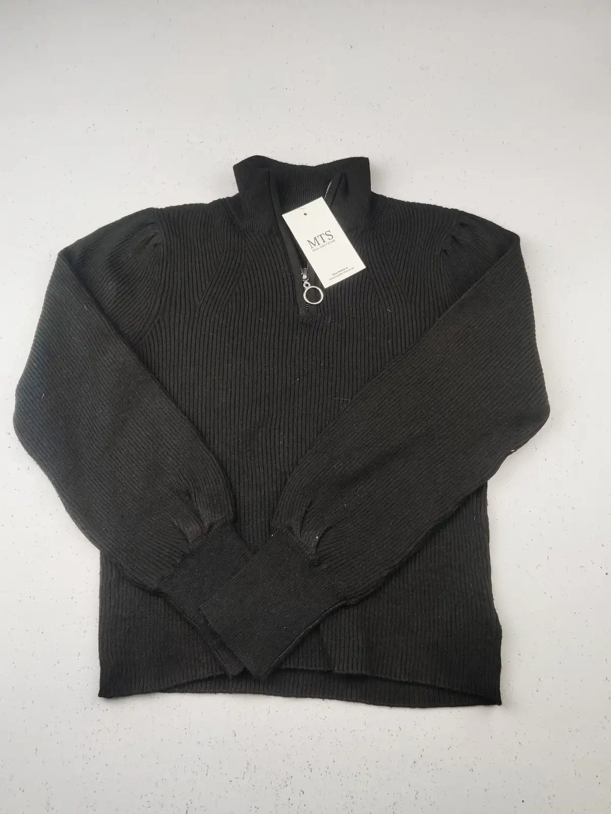 Buy online pre-used pre-loved 100% authentic & Original branded Dunnes Stores (KWG-6784) available in Pakistan. Top international brands avilable.