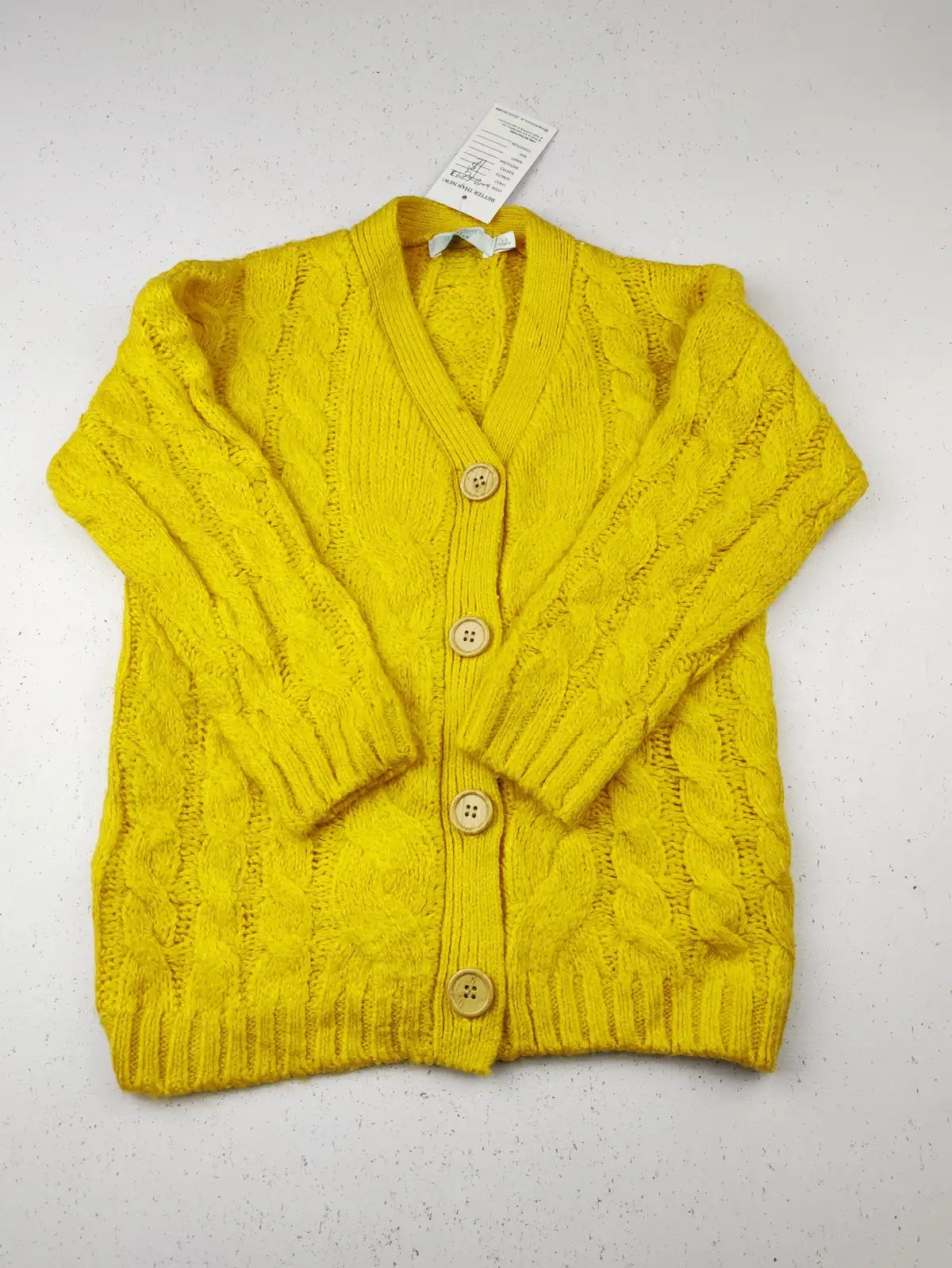 Buy online pre-used pre-loved 100% authentic & Original branded Leigh Tucker (KWG-6793) available in Pakistan. Top international brands avilable.