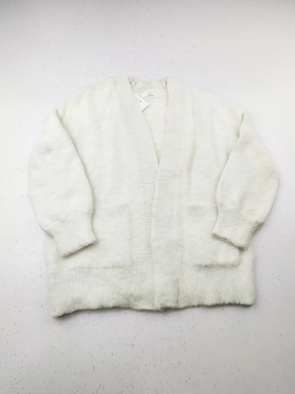 Buy online pre-used pre-loved 100% authentic & Original branded Primark (KWG-6893) available in Pakistan. Top international brands avilable.