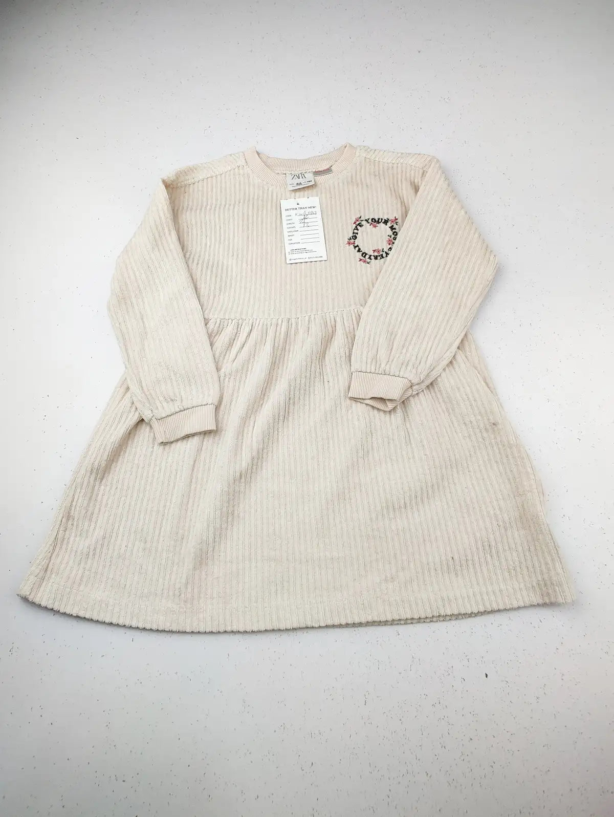 Buy online pre-used pre-loved 100% authentic & Original branded Zara (KWG-6903) available in Pakistan. Top international brands avilable.