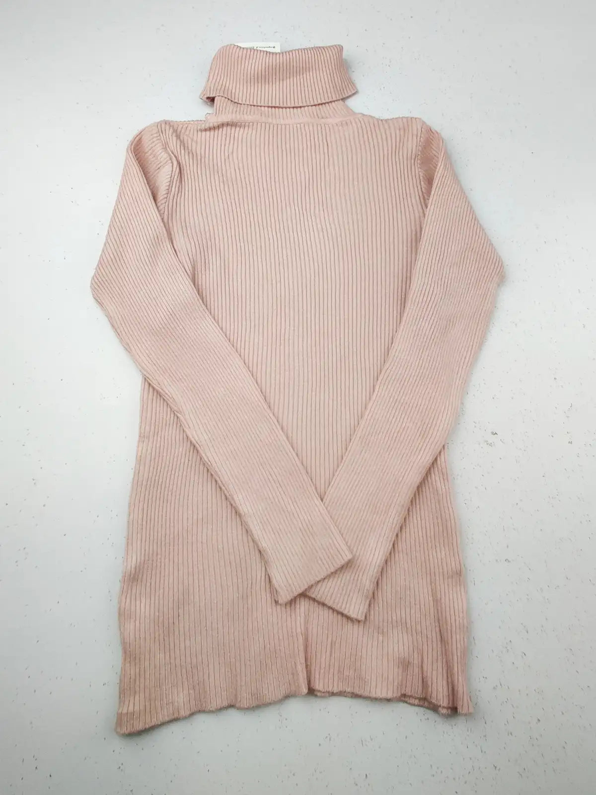 Buy online pre-used pre-loved 100% authentic & Original branded Unknown Brand (KWG-6923) available in Pakistan. Top international brands avilable.