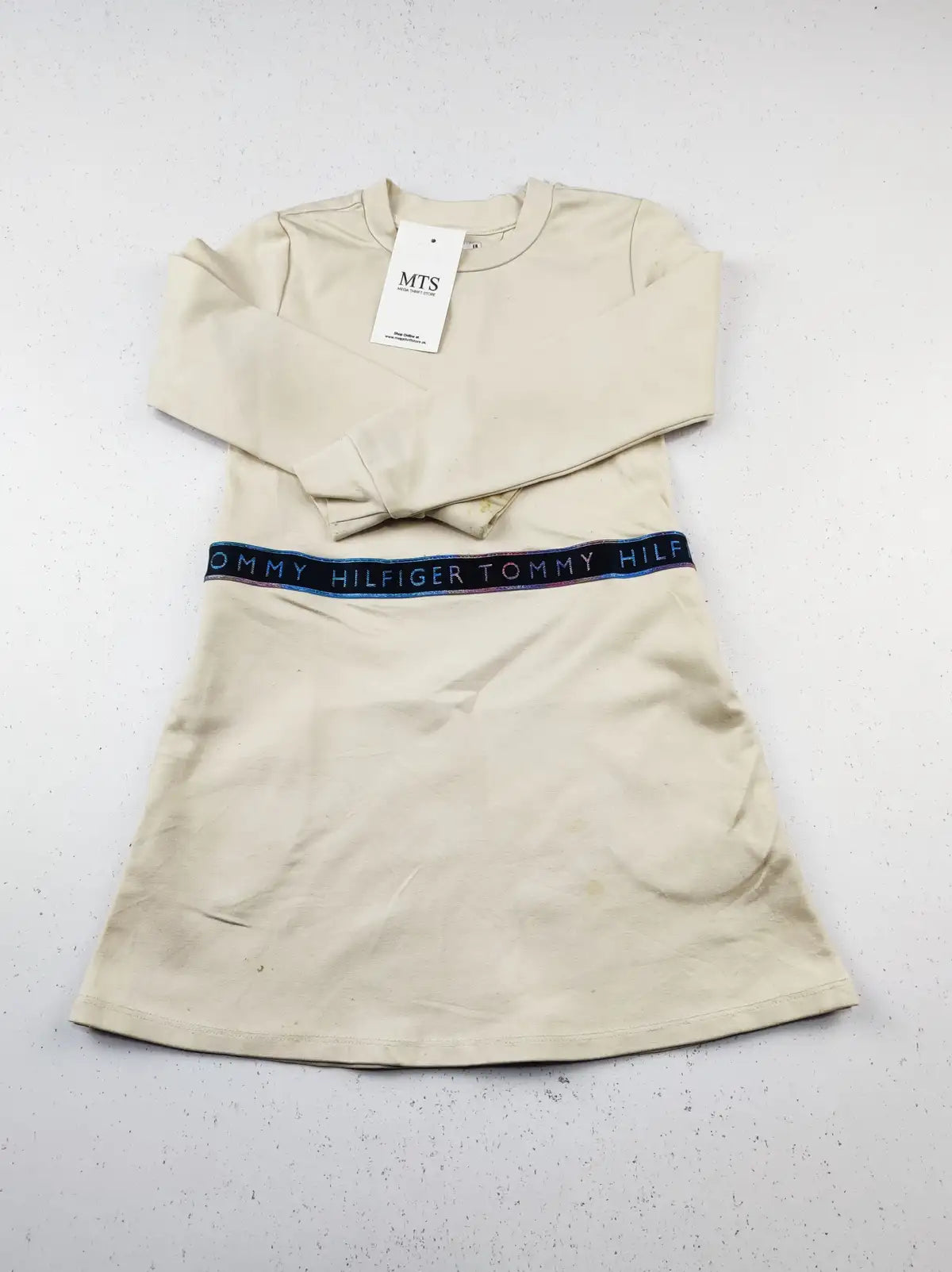 Buy online pre-used pre-loved 100% authentic & Original branded Tommy Hilfiger (KWG-7023) available in Pakistan. Top international brands avilable.