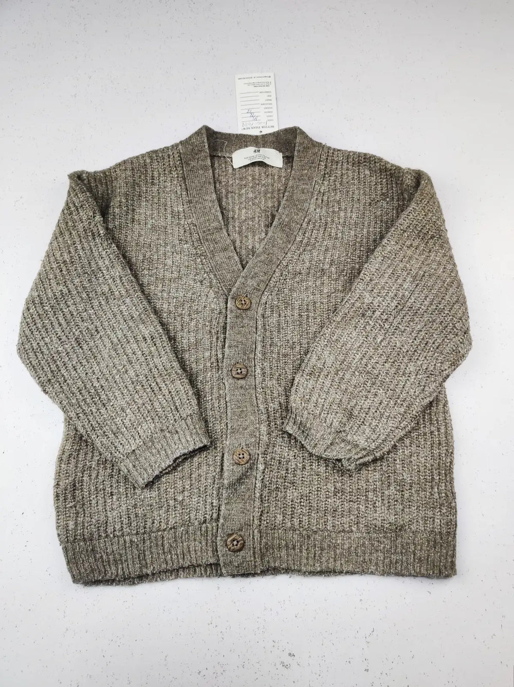 Buy online pre-used pre-loved 100% authentic & Original branded H&M (KWG-7088) available in Pakistan. Top international brands avilable.