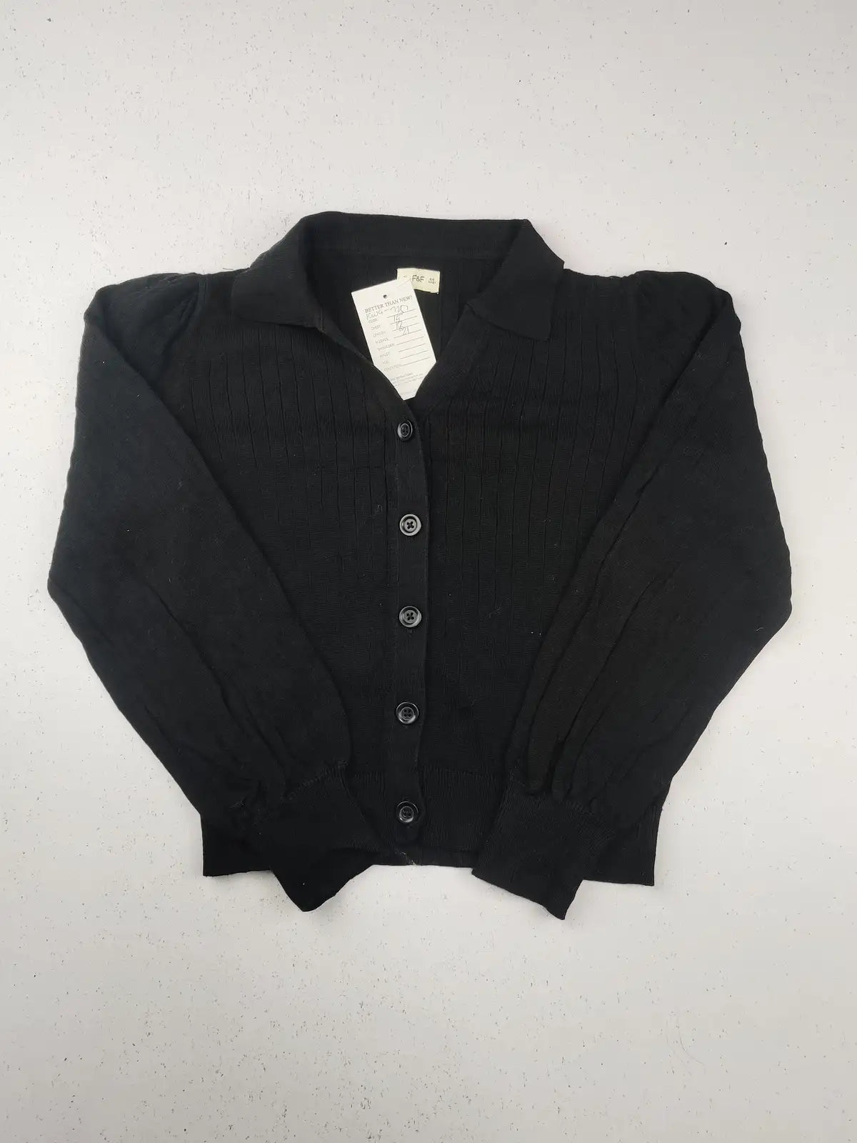 Buy online pre-used pre-loved 100% authentic & Original branded F&F (KWG-7257) available in Pakistan. Top international brands avilable.