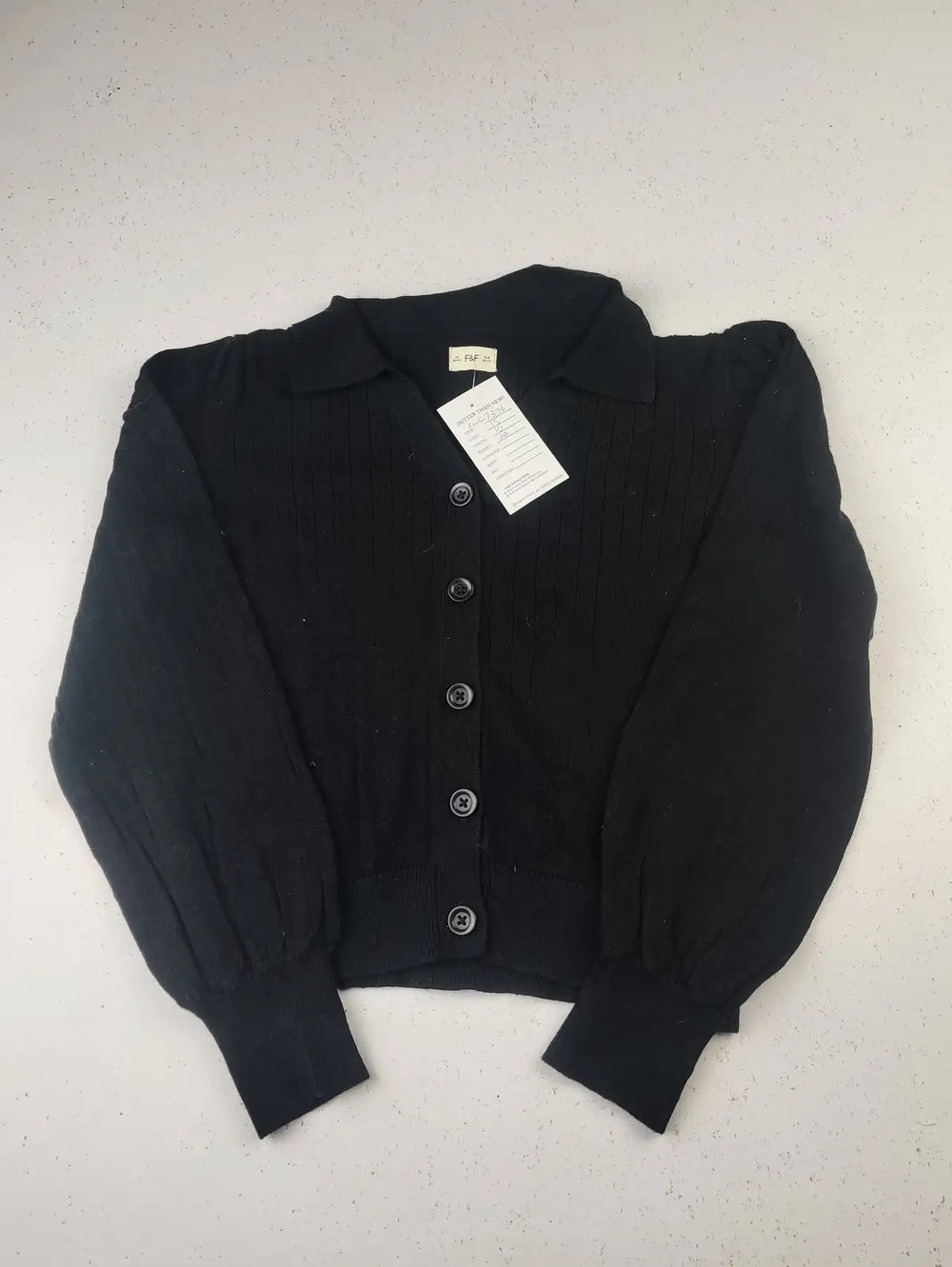 Buy online pre-used pre-loved 100% authentic & Original branded F&F (KWG-7376) available in Pakistan. Top international brands avilable.