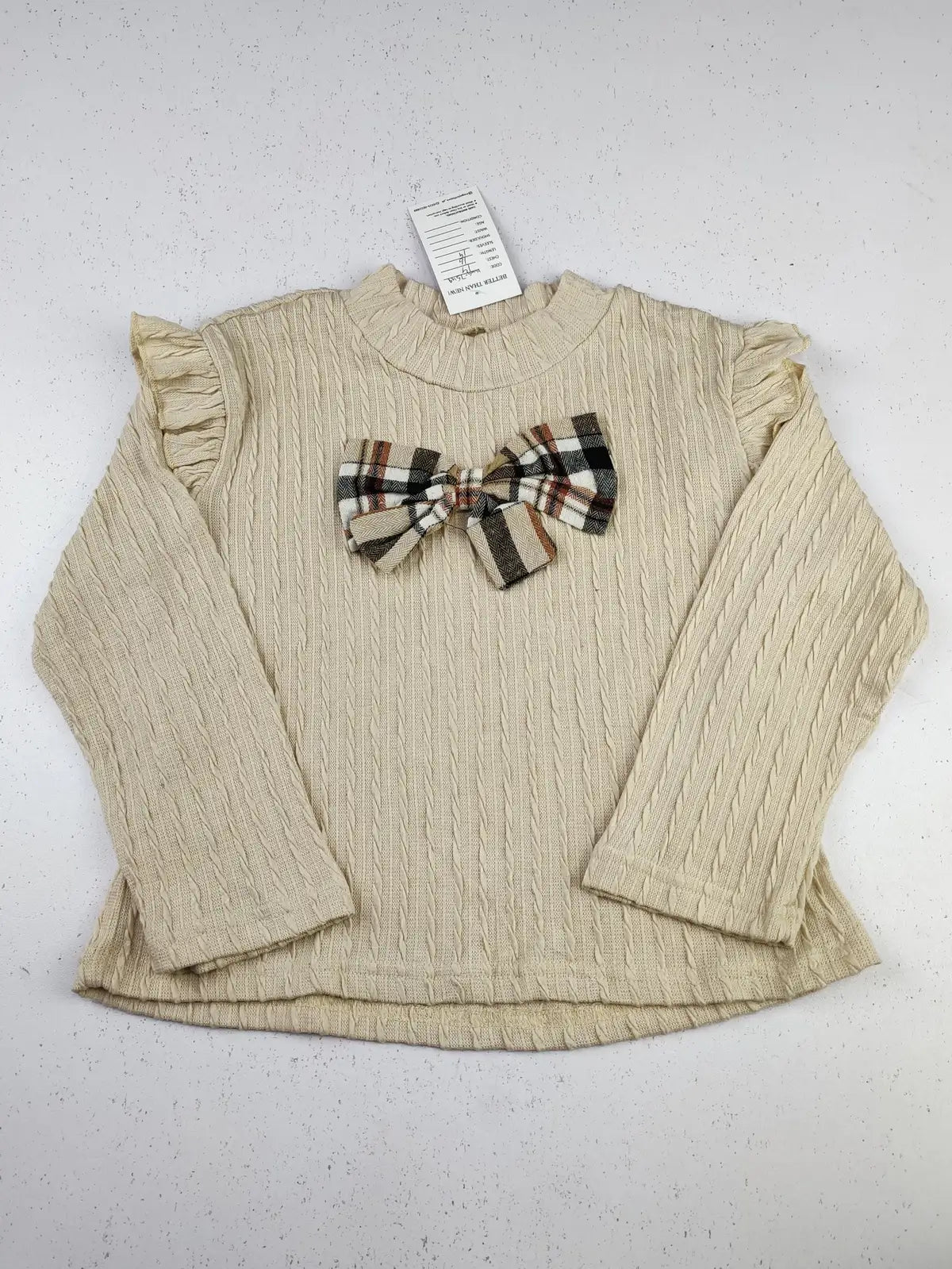 Buy online pre-used pre-loved 100% authentic & Original branded Unknown Brand (KWG-7549) available in Pakistan. Top international brands avilable.