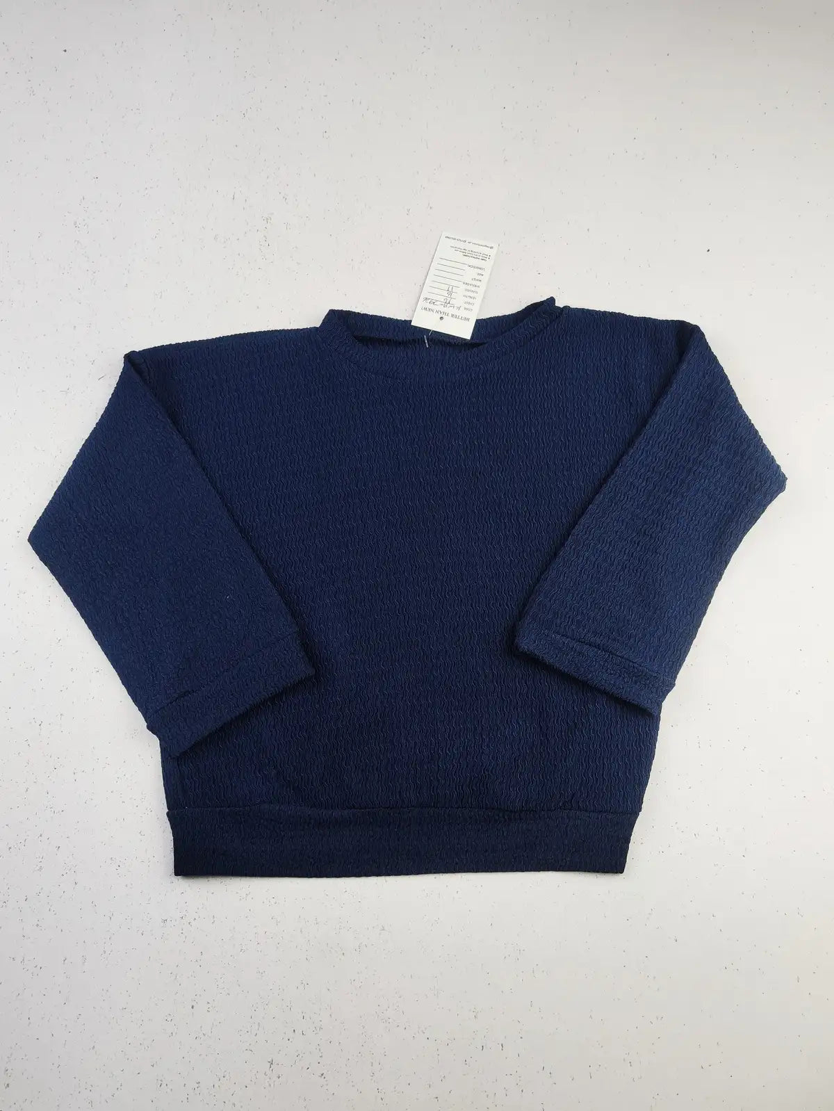 Buy online pre-used pre-loved 100% authentic & Original branded Unknown Brand (KWG-7926) available in Pakistan. Top international brands avilable.