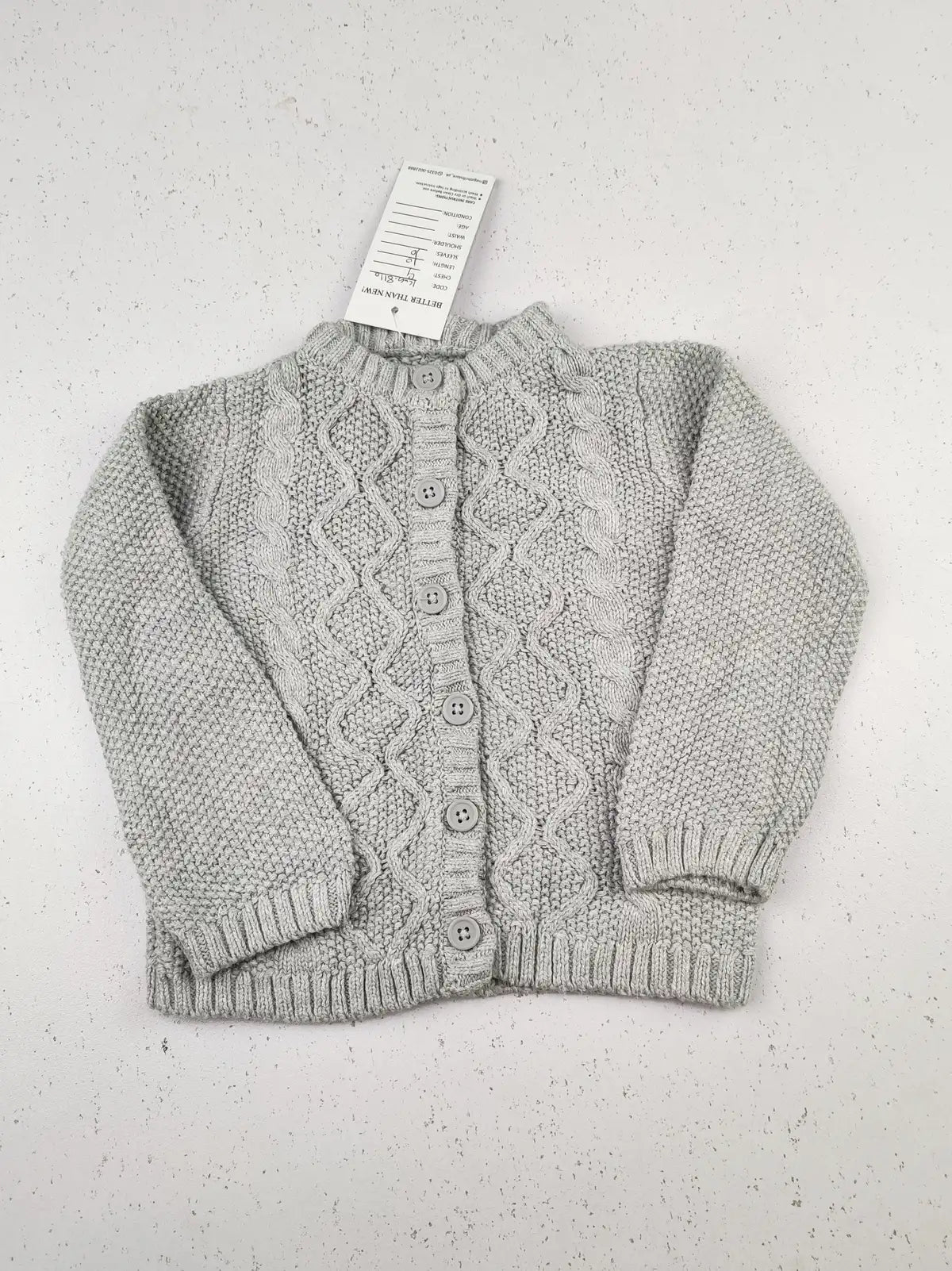 Buy online pre-used pre-loved 100% authentic & Original branded Unknown Brand (KWG-8110) available in Pakistan. Top international brands avilable.