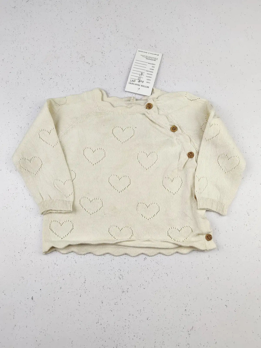 Buy online pre-used pre-loved 100% authentic & Original branded Tu (KWG-8147) available in Pakistan. Top international brands avilable.