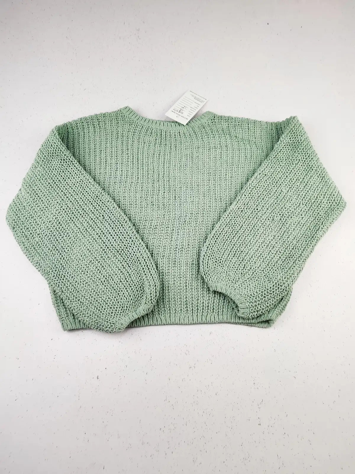 Buy online pre-used pre-loved 100% authentic & Original branded H&M (KWG-8194) available in Pakistan. Top international brands avilable.