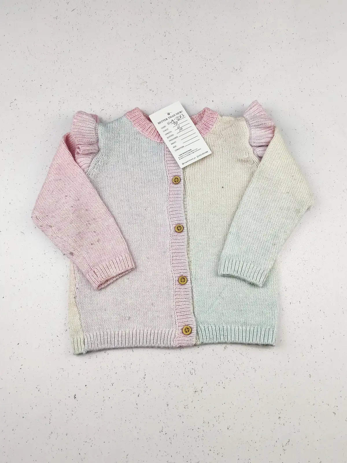 Buy online pre-used pre-loved 100% authentic & Original branded Tu (KWG-8213) available in Pakistan. Top international brands avilable.