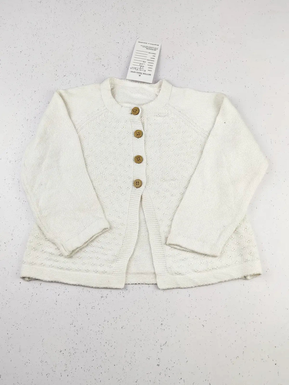 Buy online pre-used pre-loved 100% authentic & Original branded Nutmeg (KWG-8322) available in Pakistan. Top international brands avilable.