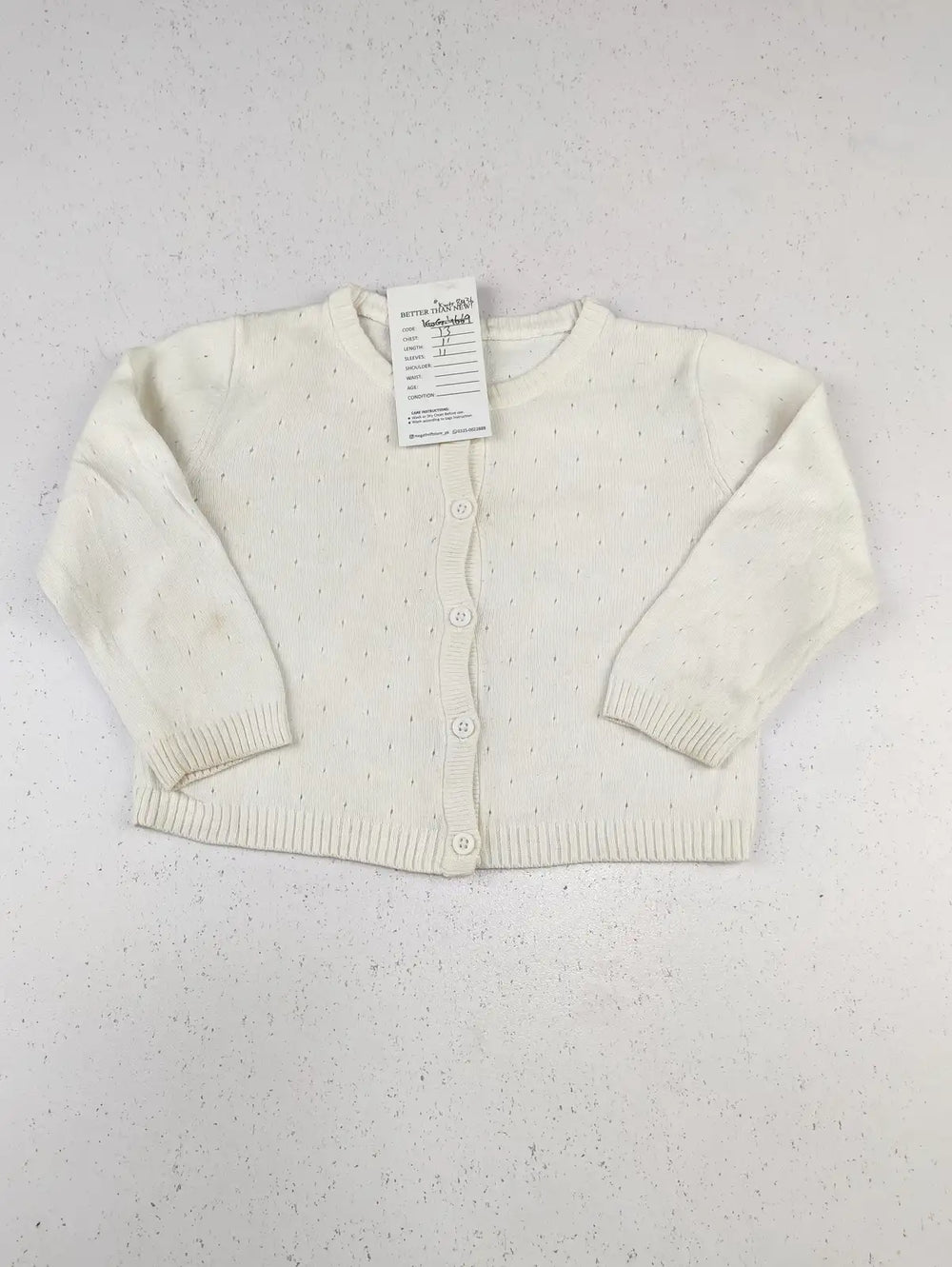 Buy online pre-used pre-loved 100% authentic & Original branded Unknown Brand (KWG-8436) available in Pakistan. Top international brands avilable.