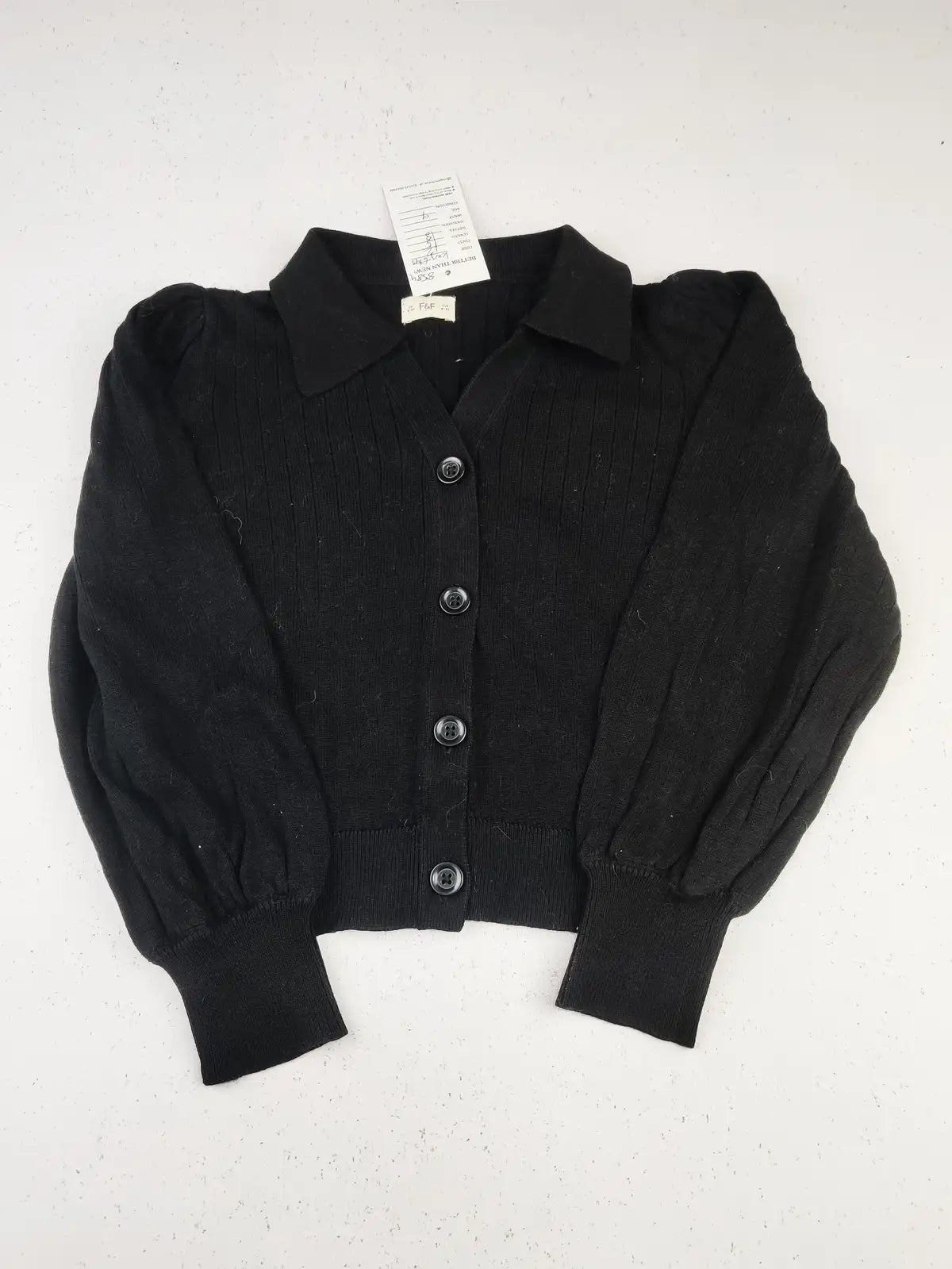 Buy online pre-used pre-loved 100% authentic & Original branded F&F (KWG-8584) available in Pakistan. Top international brands avilable.