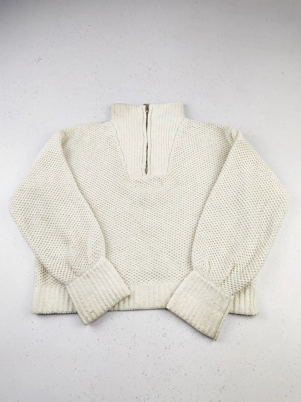 Buy online pre-used pre-loved 100% authentic & Original branded Dunnes Stores (KWG-8640) available in Pakistan. Top international brands avilable.