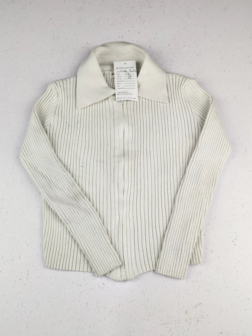 Buy online pre-used pre-loved 100% authentic & Original branded Shein (KWG-9032) available in Pakistan. Top international brands avilable.