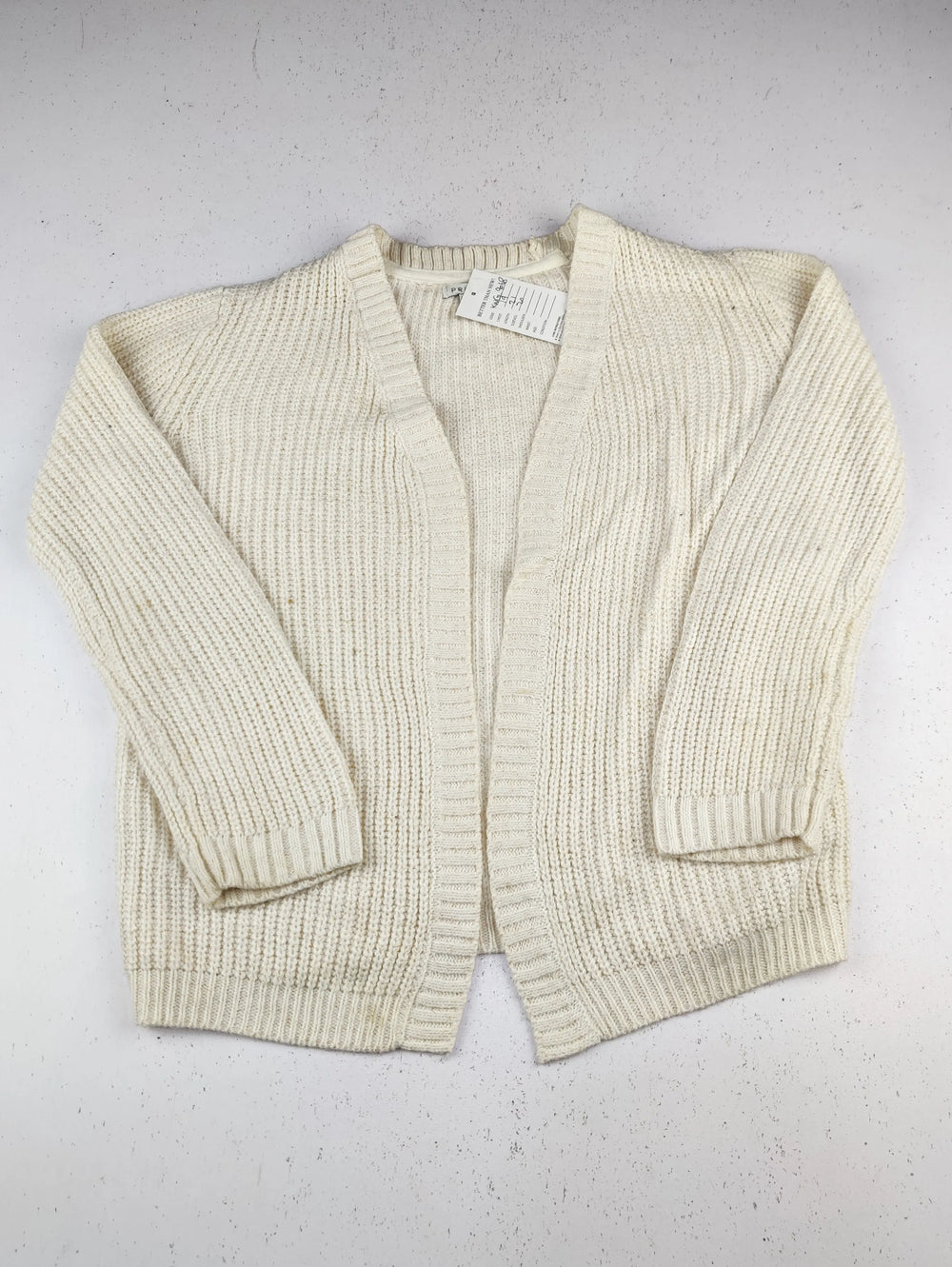 Buy online pre-used pre-loved 100% authentic & Original branded Primark (KWG-9068) available in Pakistan. Top international brands avilable.