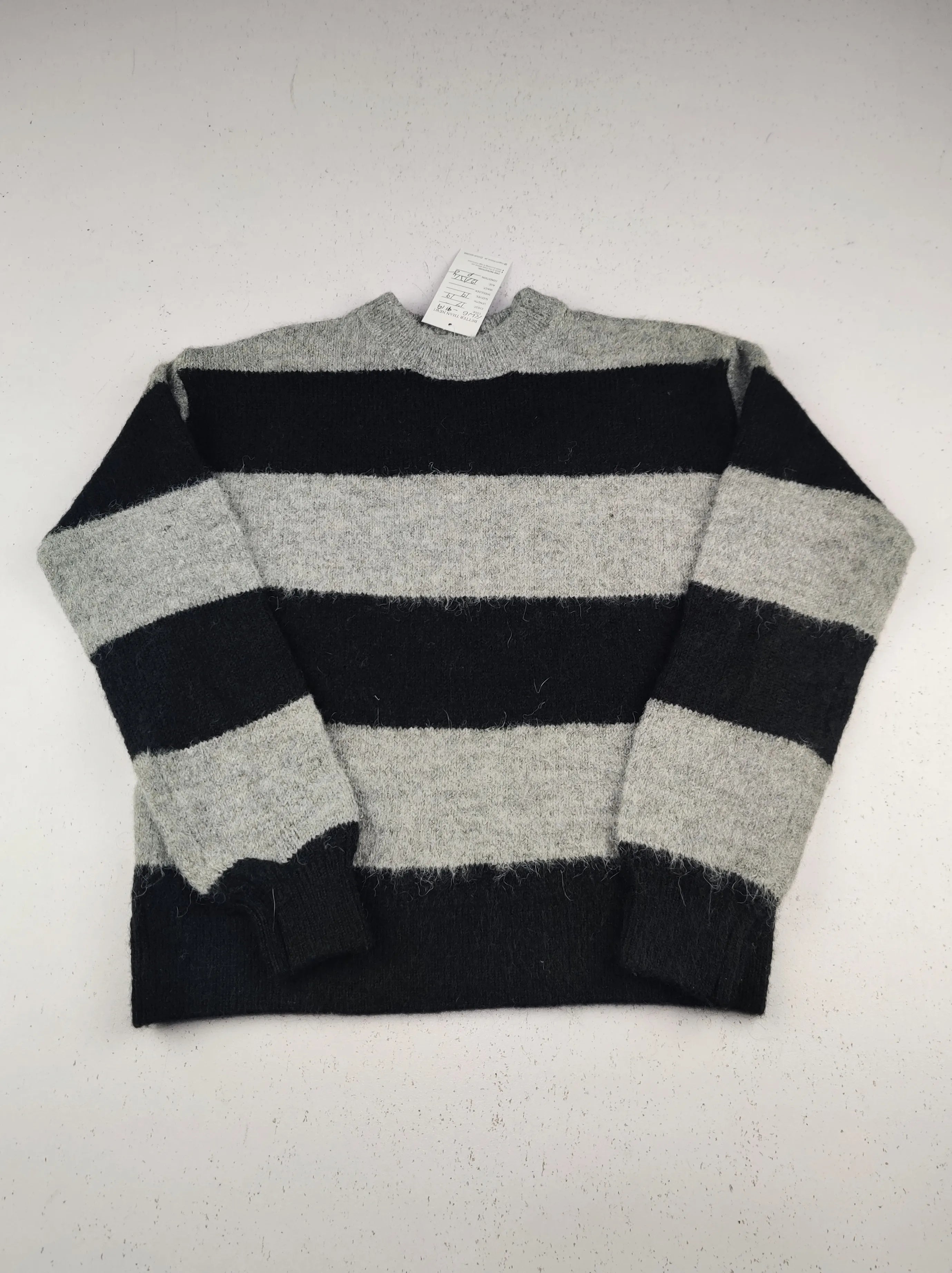 Buy online pre-used pre-loved 100% authentic & Original branded John Lewis (KWG-9118) available in Pakistan. Top international brands avilable.