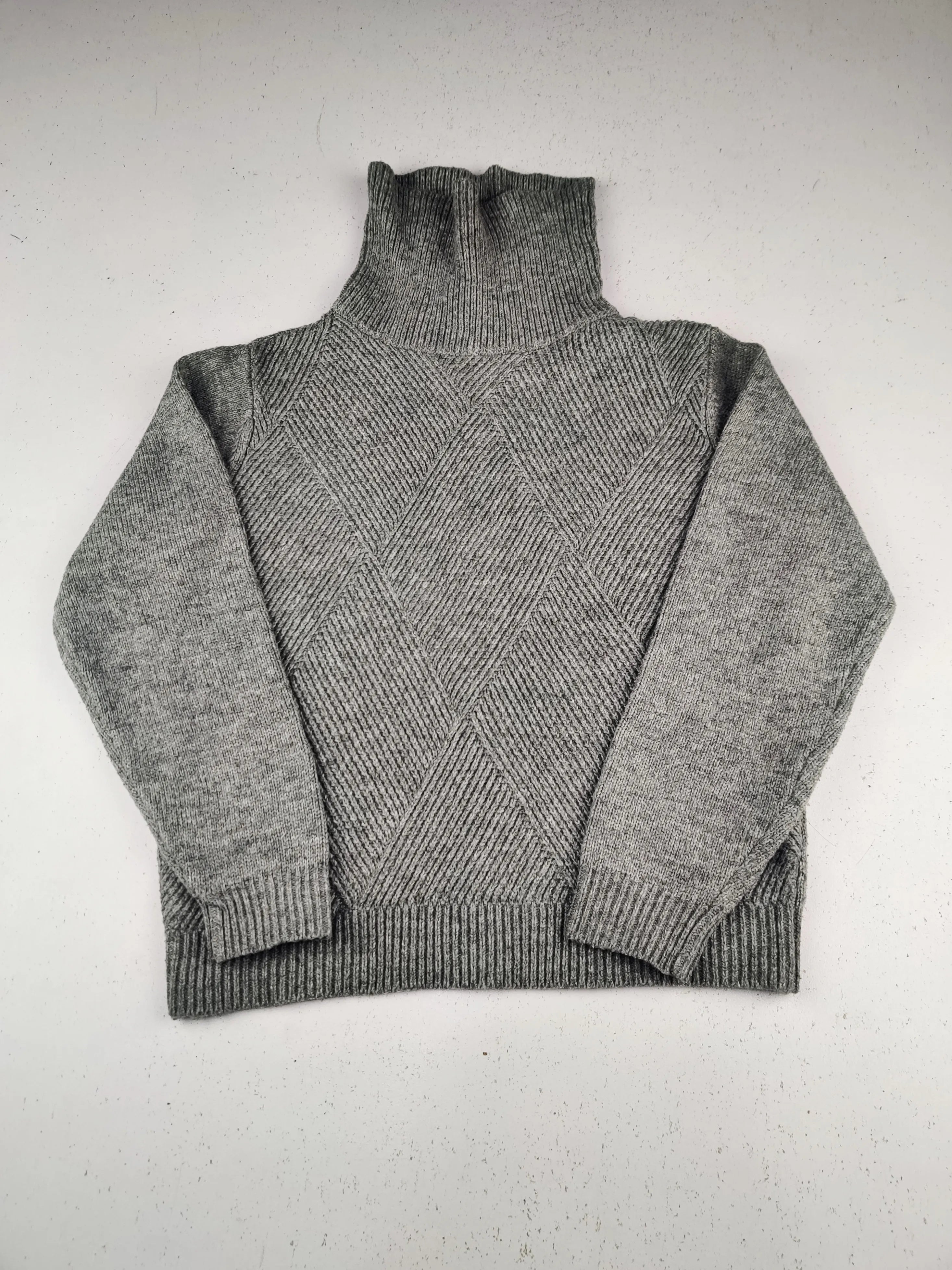 Buy online pre-used pre-loved 100% authentic & Original branded Shein (KWG-9212) available in Pakistan. Top international brands avilable.
