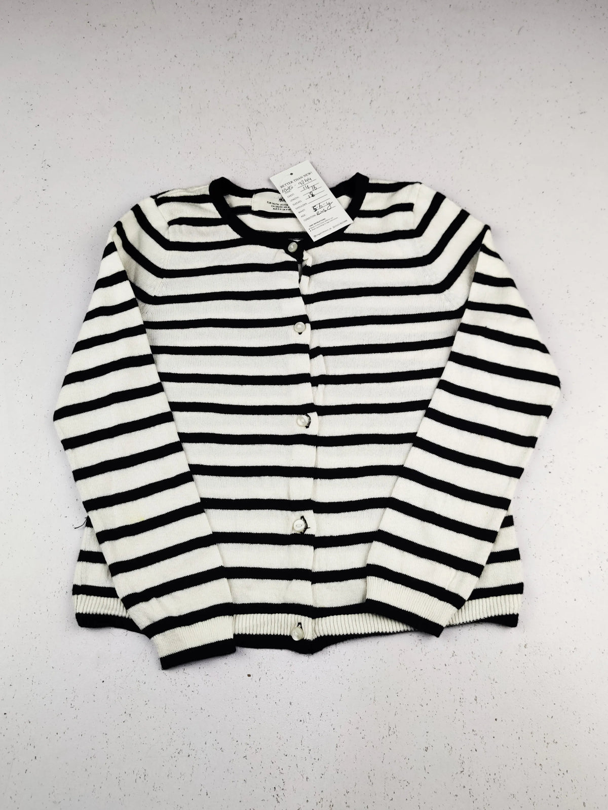 Buy online pre-used pre-loved 100% authentic & Original branded H.M (KWG-9244) available in Pakistan. Top international brands avilable.