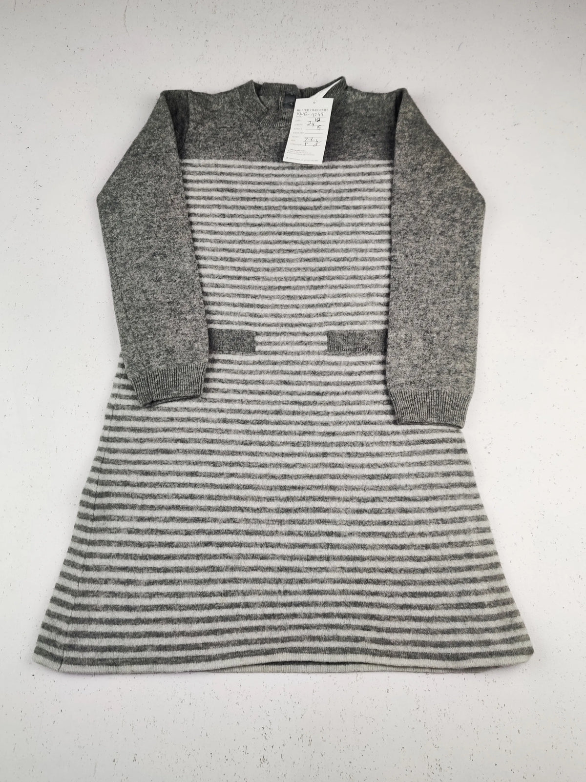Buy online pre-used pre-loved 100% authentic & Original branded The Little White Company (KWG-9249) available in Pakistan. Top international brands avilable.