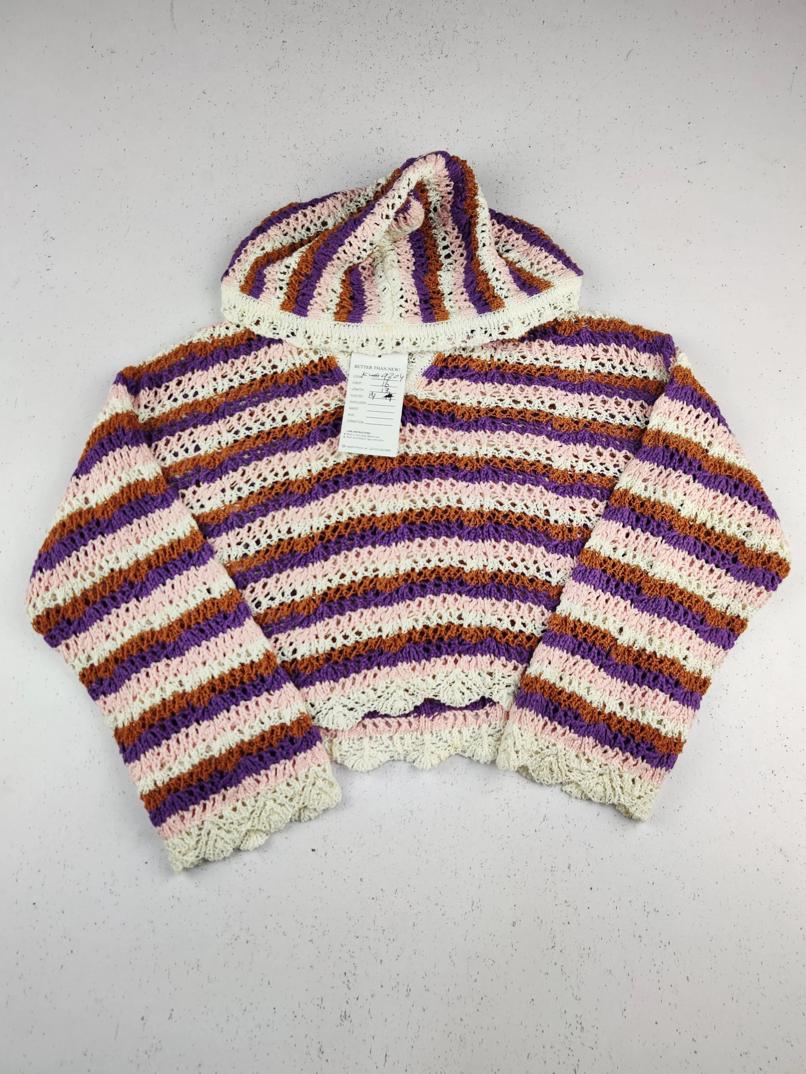 Buy online pre-used pre-loved 100% authentic & Original branded Marks & Spencer (KWG-9304) available in Pakistan. Top international brands avilable.