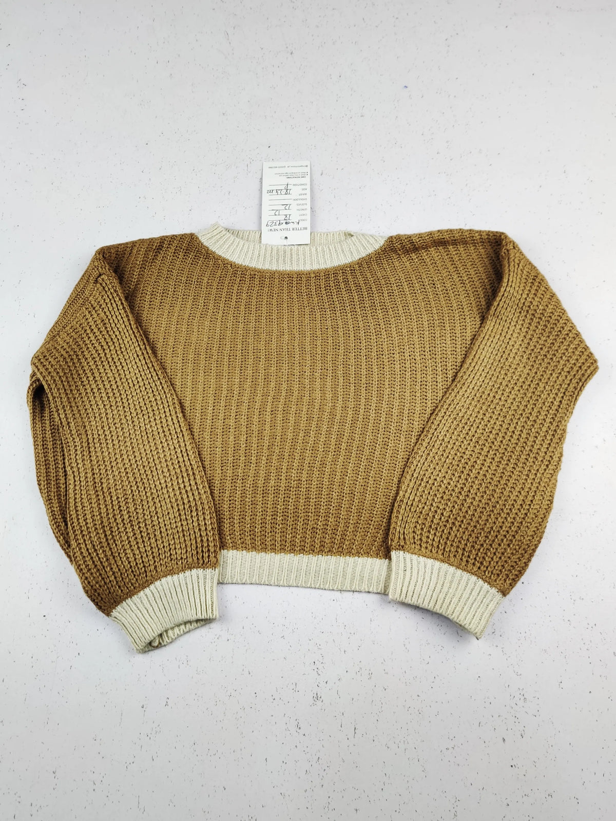 Buy online pre-used pre-loved 100% authentic & Original branded Shein (KWG-9329) available in Pakistan. Top international brands avilable.