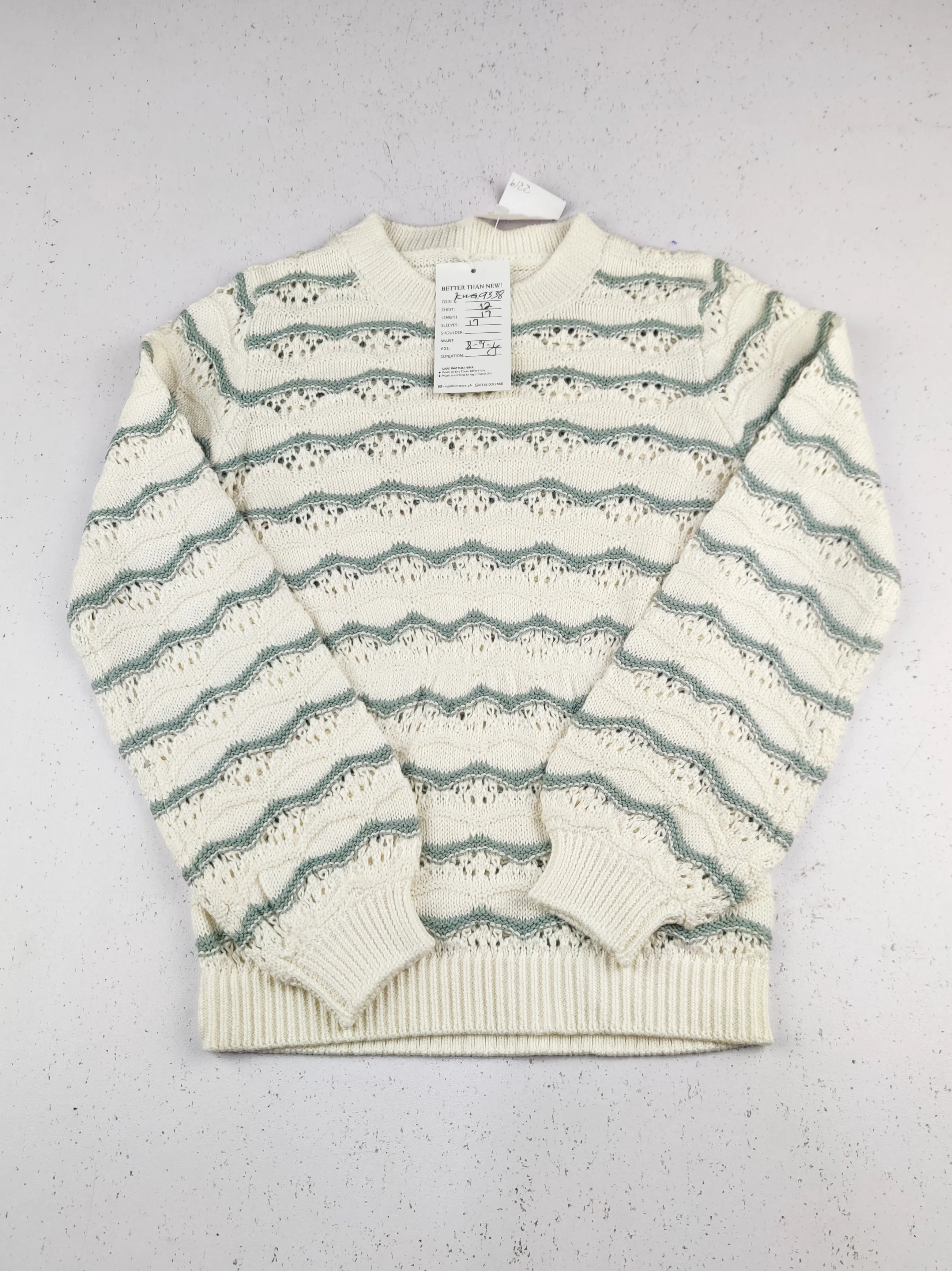 Buy online pre-used pre-loved 100% authentic & Original branded Unknown Brand (KWG-9338) available in Pakistan. Top international brands avilable.