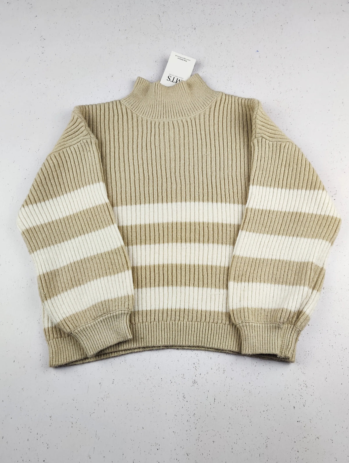 Buy online pre-used pre-loved 100% authentic & Original branded Marks & Spencer (KWG-9341) available in Pakistan. Top international brands avilable.