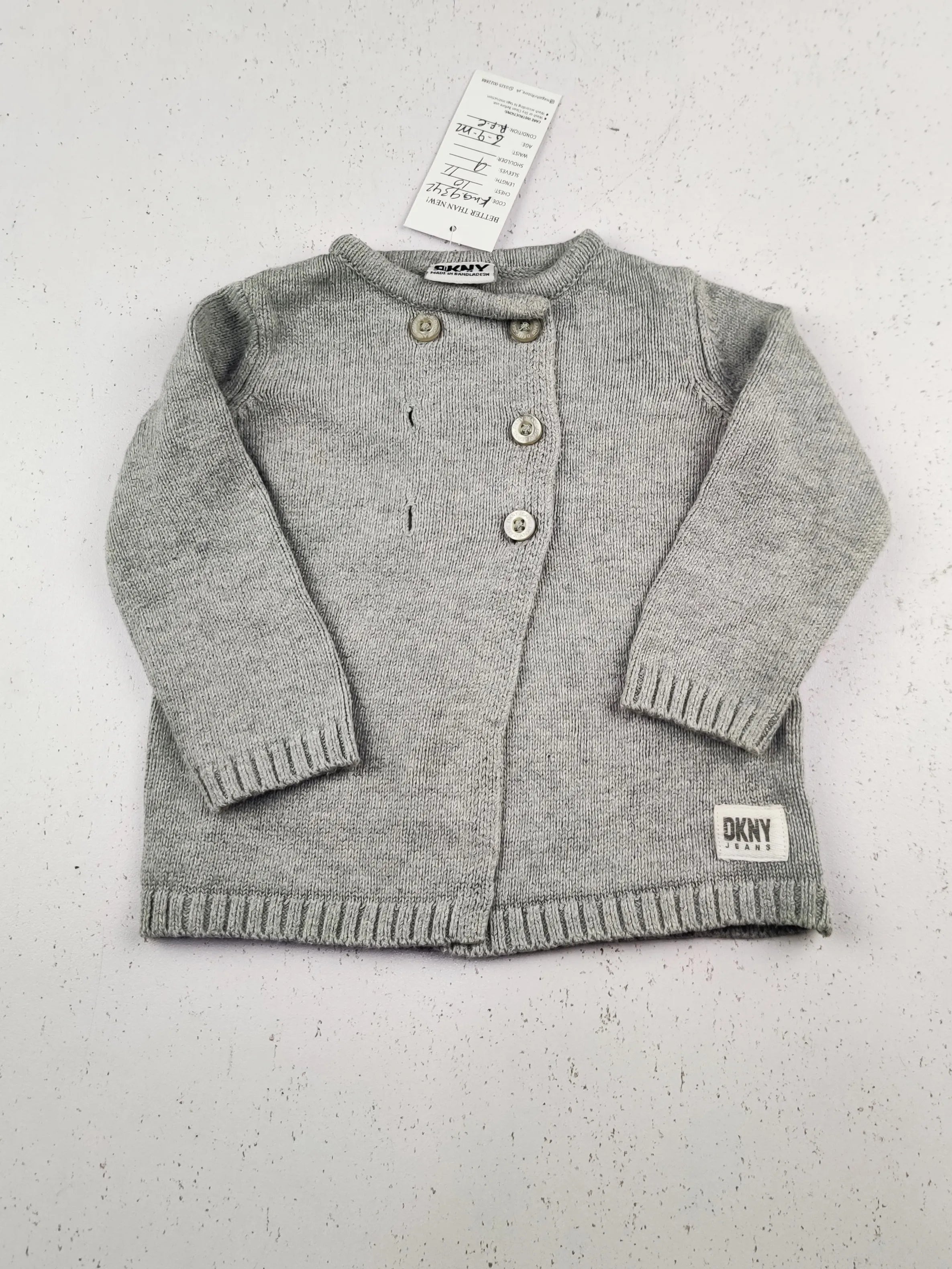 Buy online pre-used pre-loved 100% authentic & Original branded D.K.N.Y (KWG-9342) available in Pakistan. Top international brands avilable.